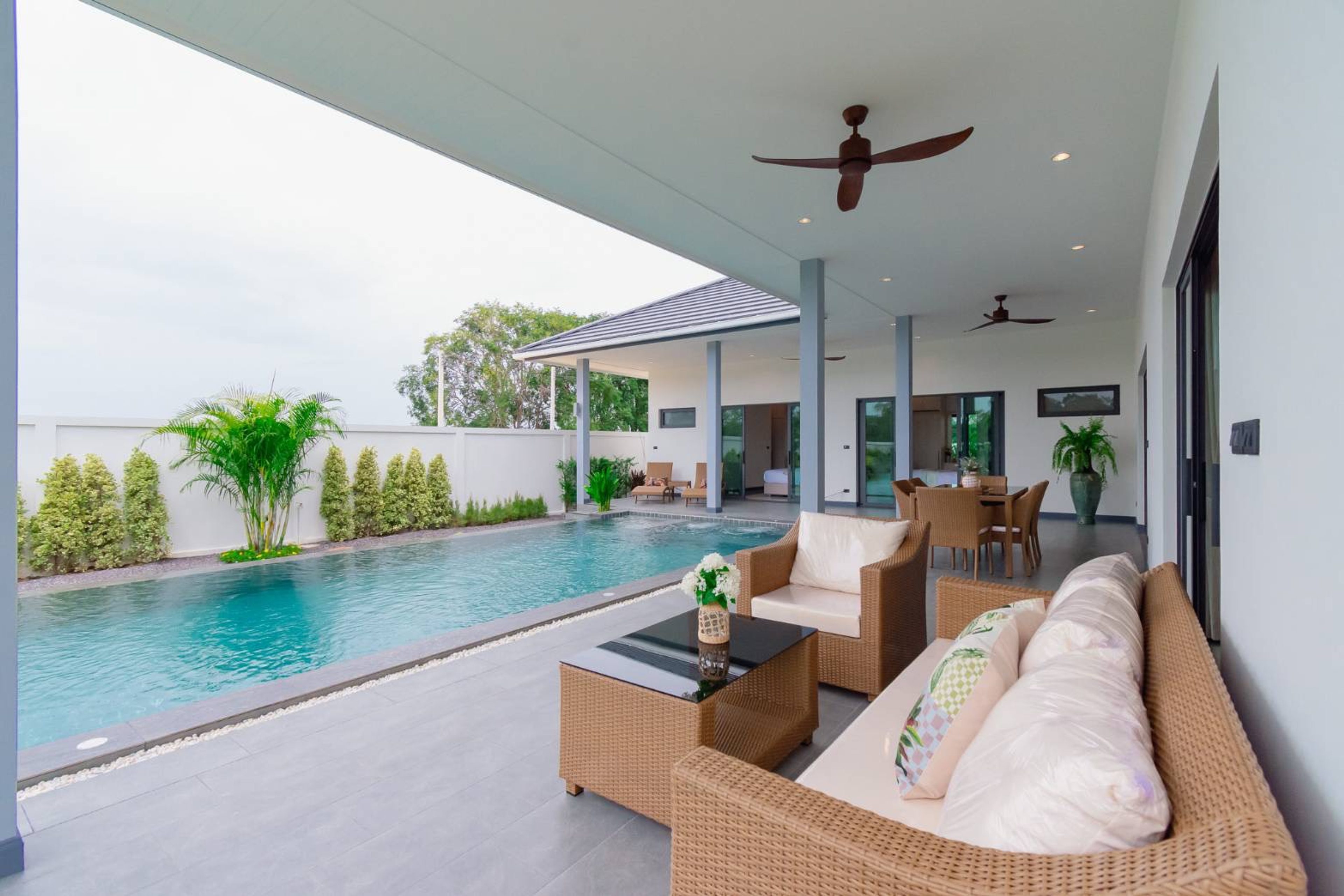 Beautifully Designed 3 Bed 3 Bath Private Pool Villa thumbnail 6