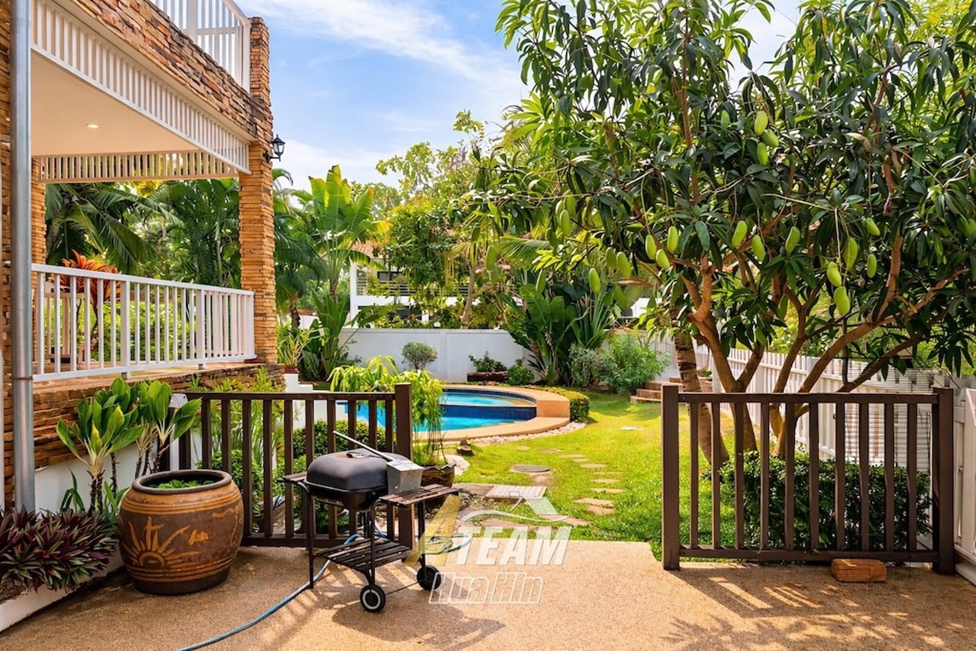 Spacious 2-Storey Pool Villa with Tropical Mountain Views – Soi 88 thumbnail 2
