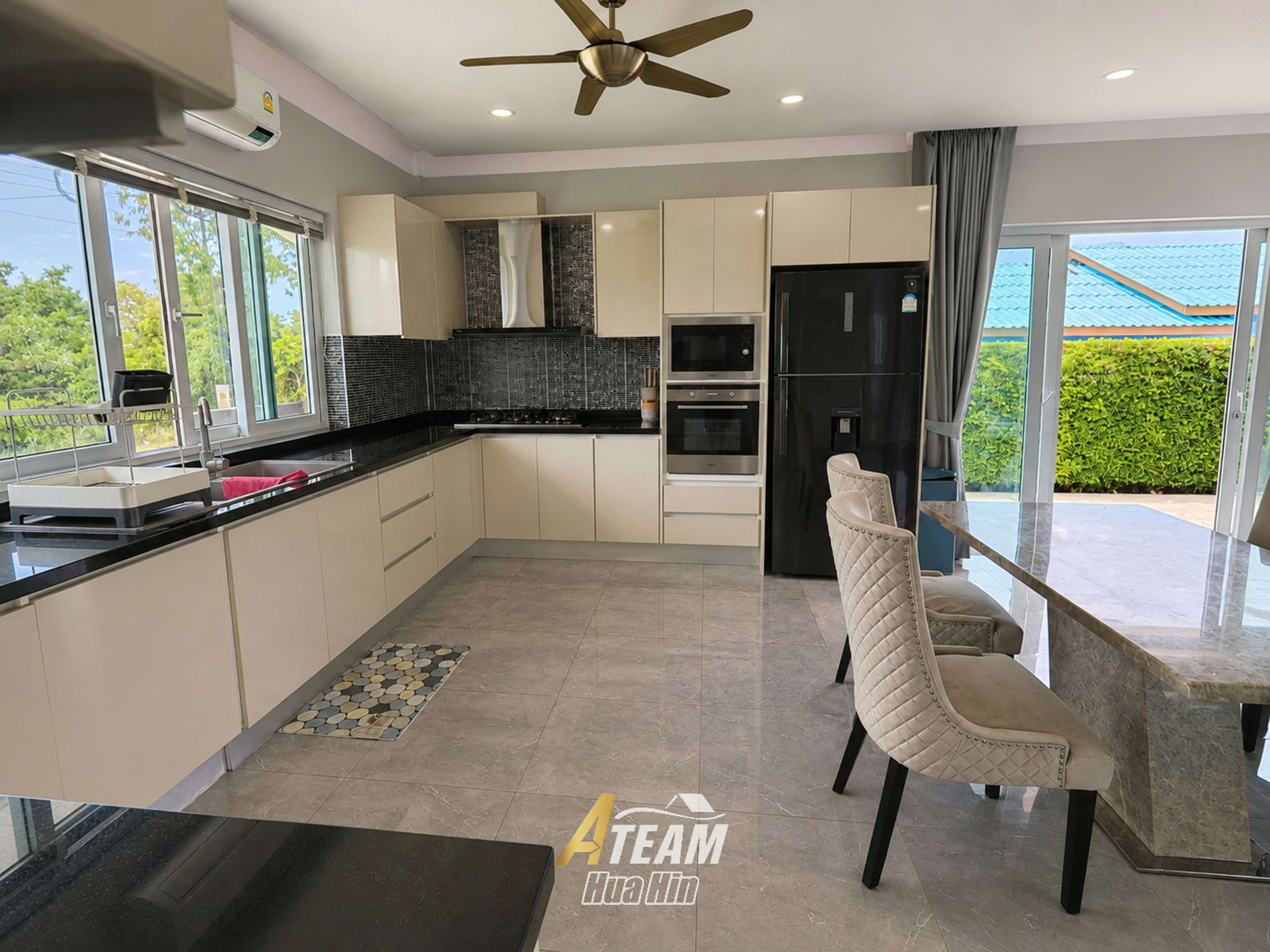 For rent 3 bed pool villa with mountain view Khao Tao, Hua Hin thumbnail 11