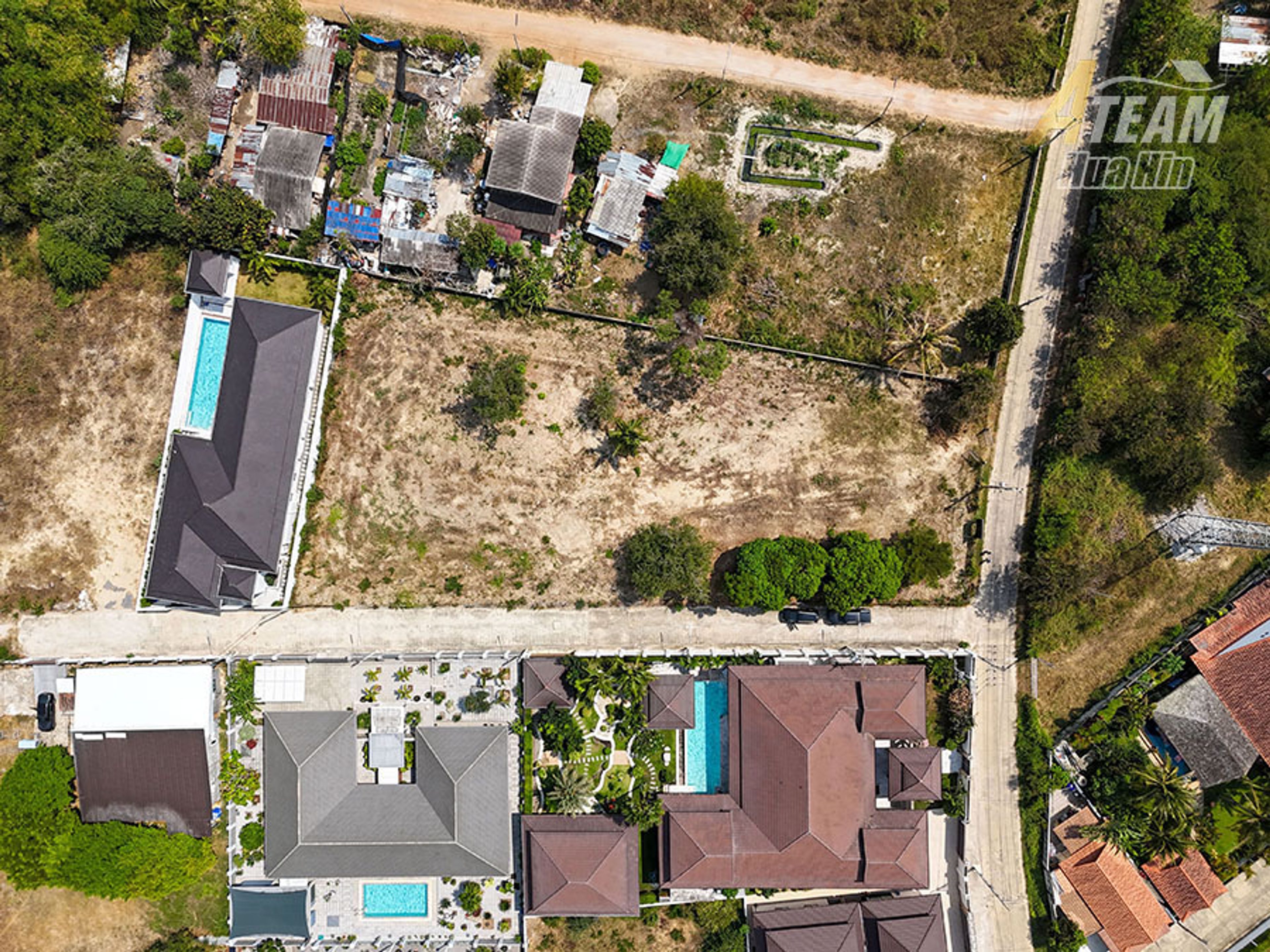Prime 2,852 sqm Land Plot in Soi 102 thumbnail 3
