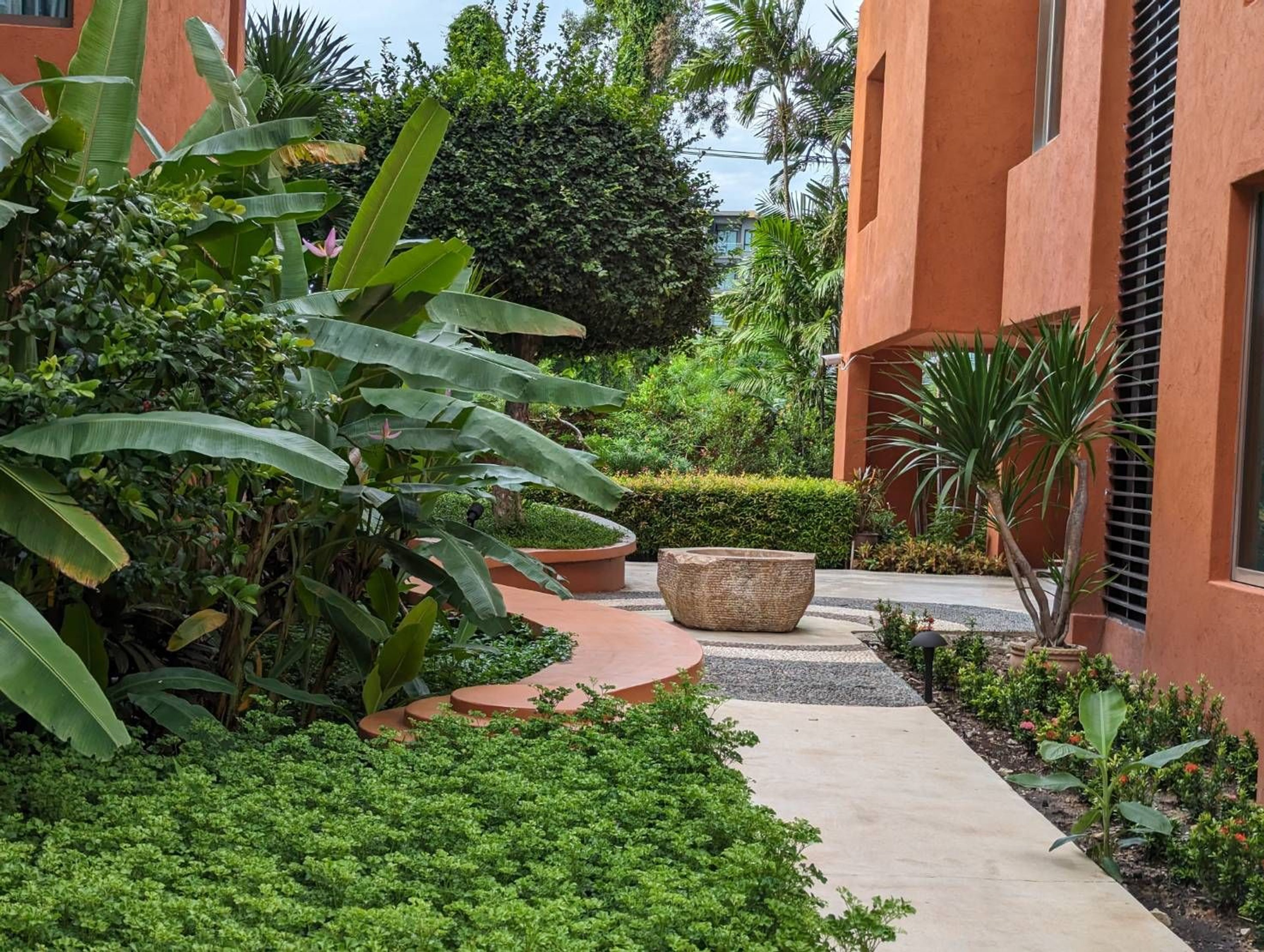 Apartment / Condo For Rent - - 2 Bedrooms - 2 Bathrooms - Price ฿28,00 thumbnail 3