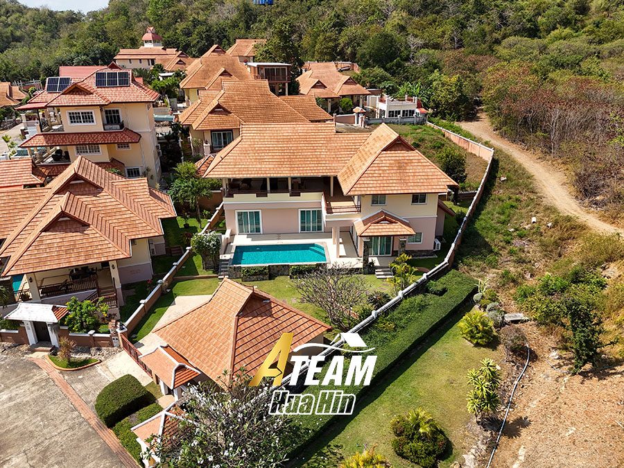 Beautiful 2 storey Pool Villa with mountain views