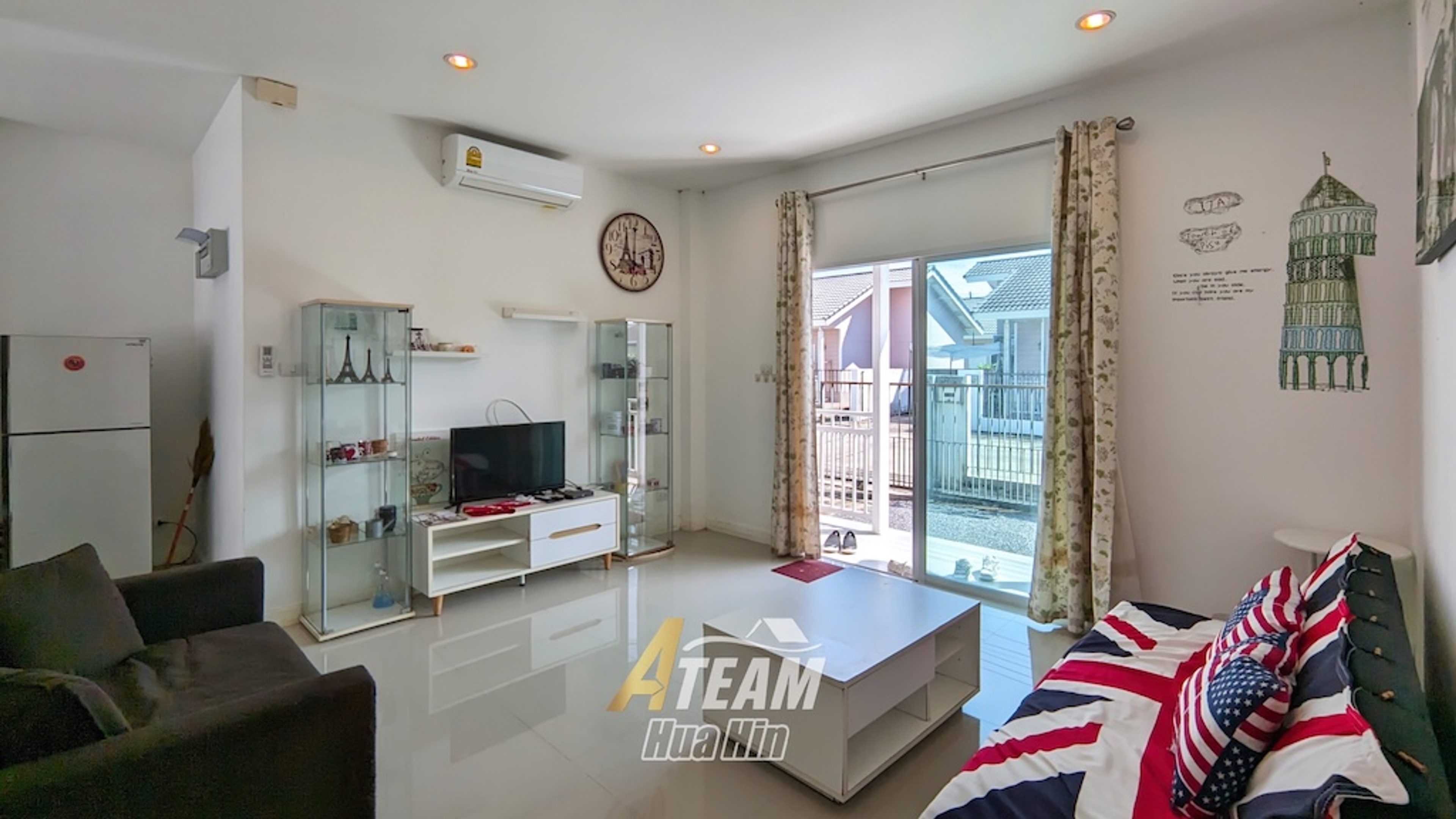 LA VALLEE VINTAGE – 3 Bedroom House for Sale thumbnail 3
