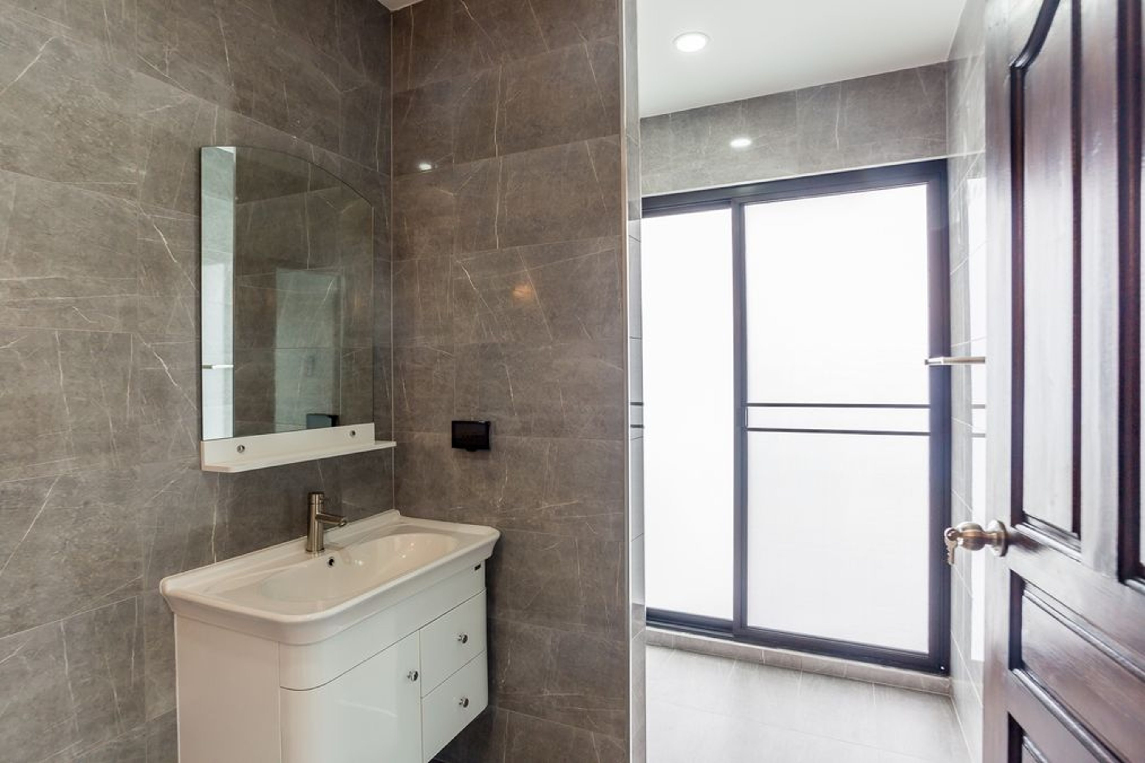 3 Bedrooms 2 Bathrooms Pool Villa For Sale thumbnail 5