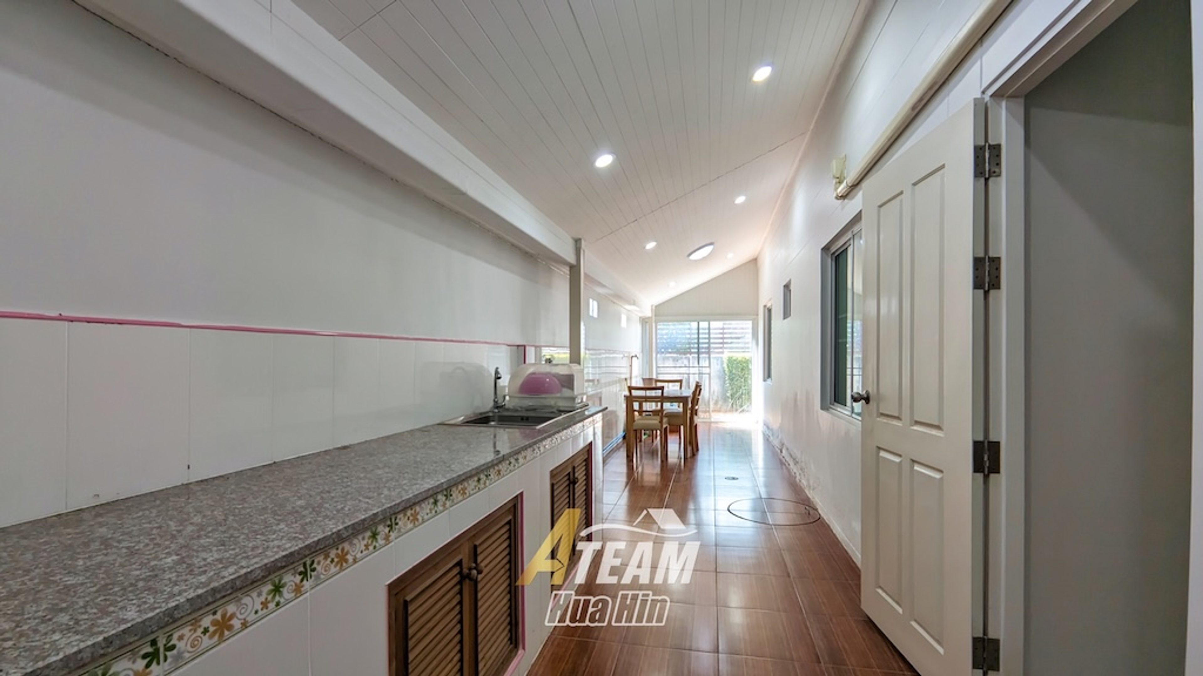LA VALLEE VINTAGE – 3 Bedroom House for Sale thumbnail 12