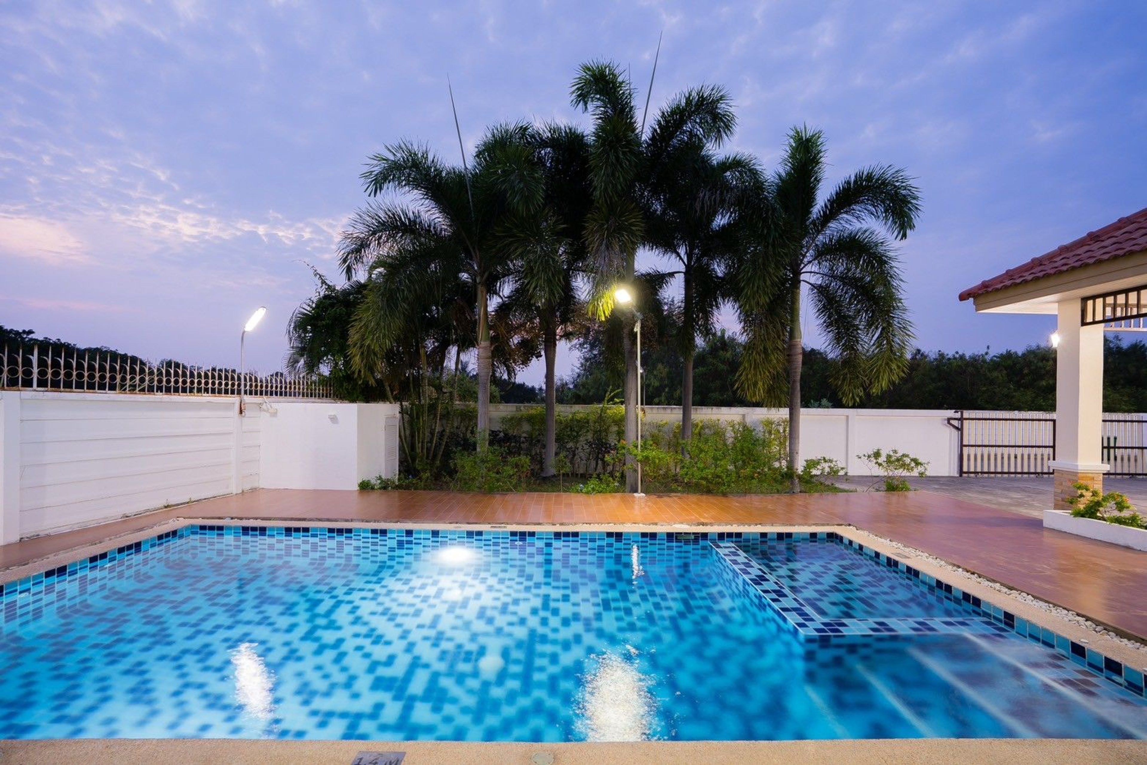 Spacious 4-Bedroom Freehold Pool Villa in Hin Lek Fai thumbnail 21