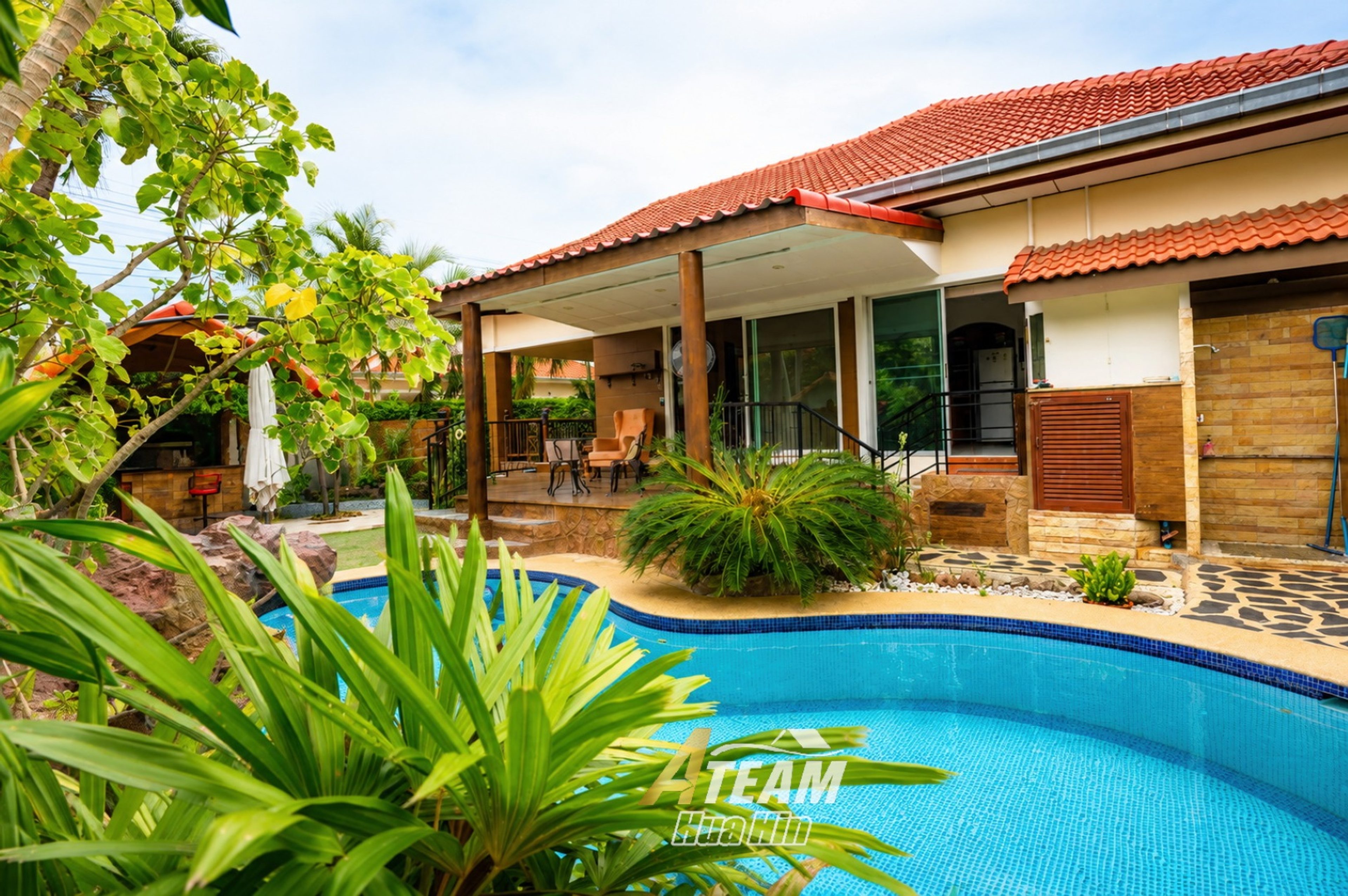 Charming 3-Bedroom Pool Villa in Hin Lek Fai