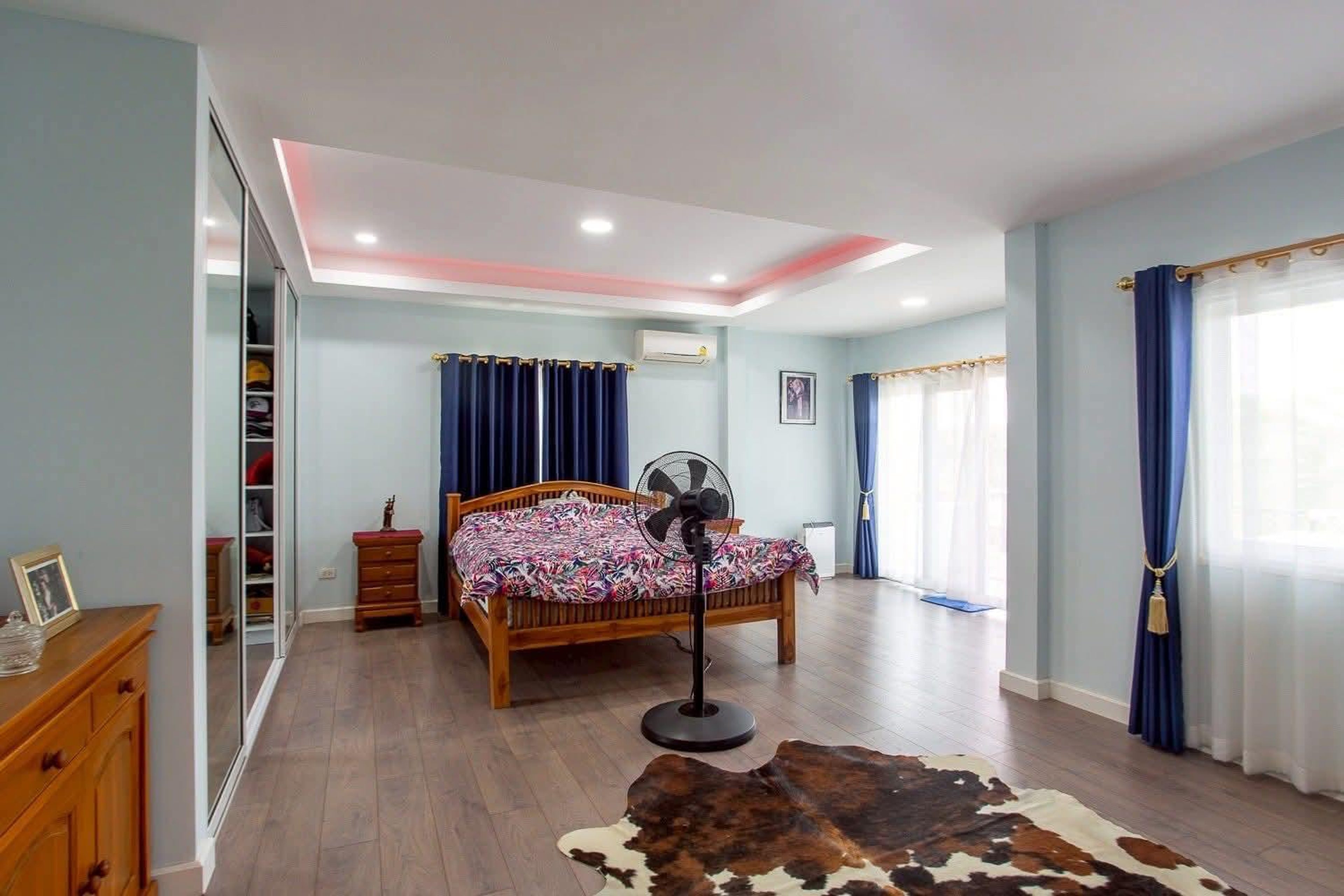 Impressive 7-Bedroom Mansion with Large Saltwater Pool in Cha-Am thumbnail 26