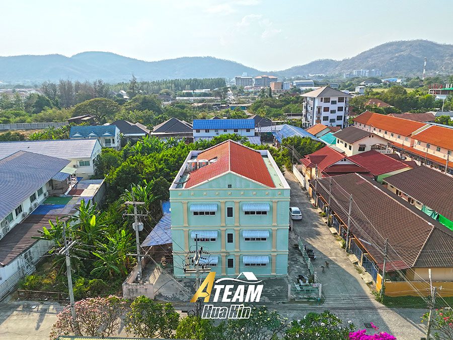 For sale: 3-story building with 26 rooms soi 94