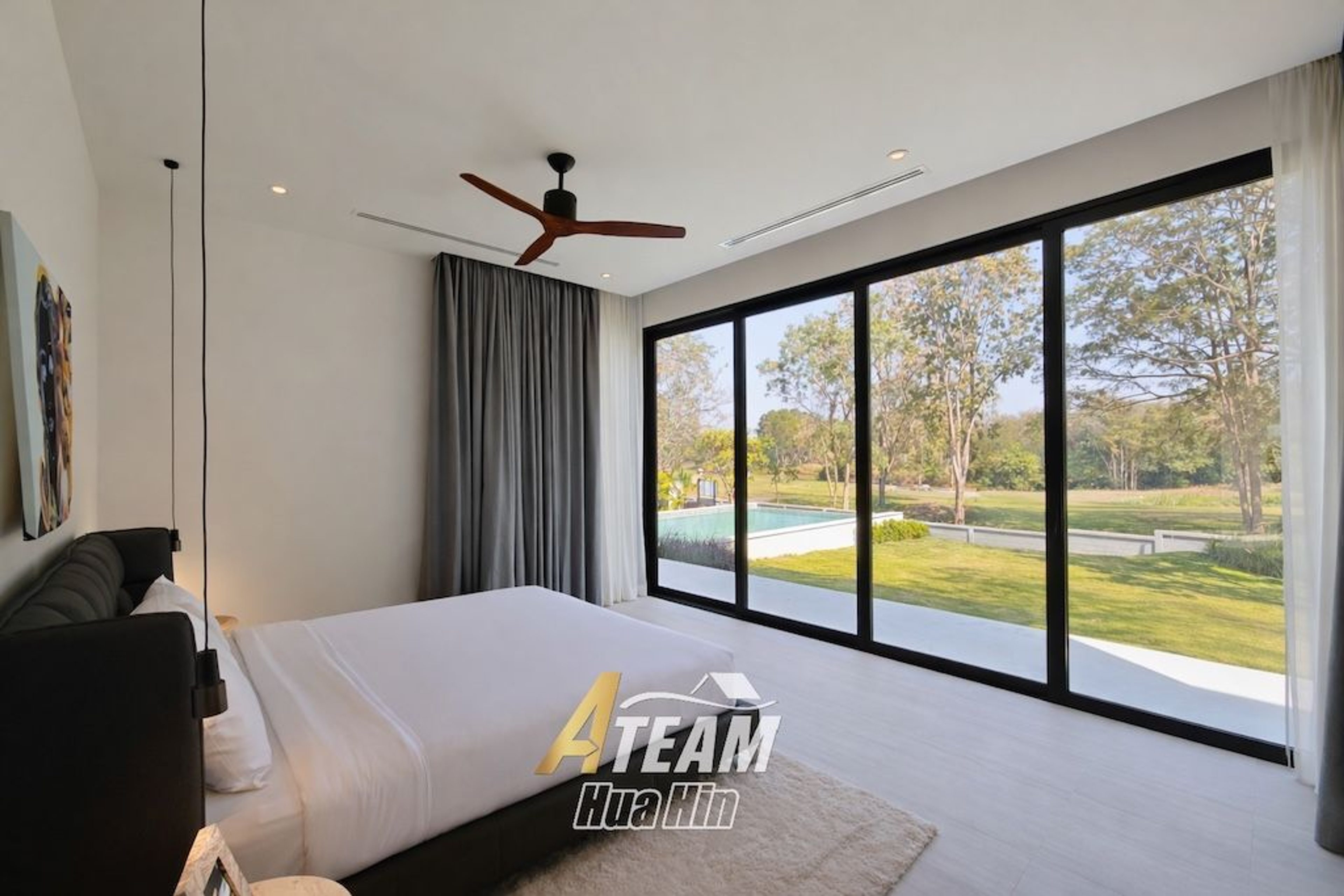 Luxury 3-Bedroom Estate with Springfield Golf Course View thumbnail 20