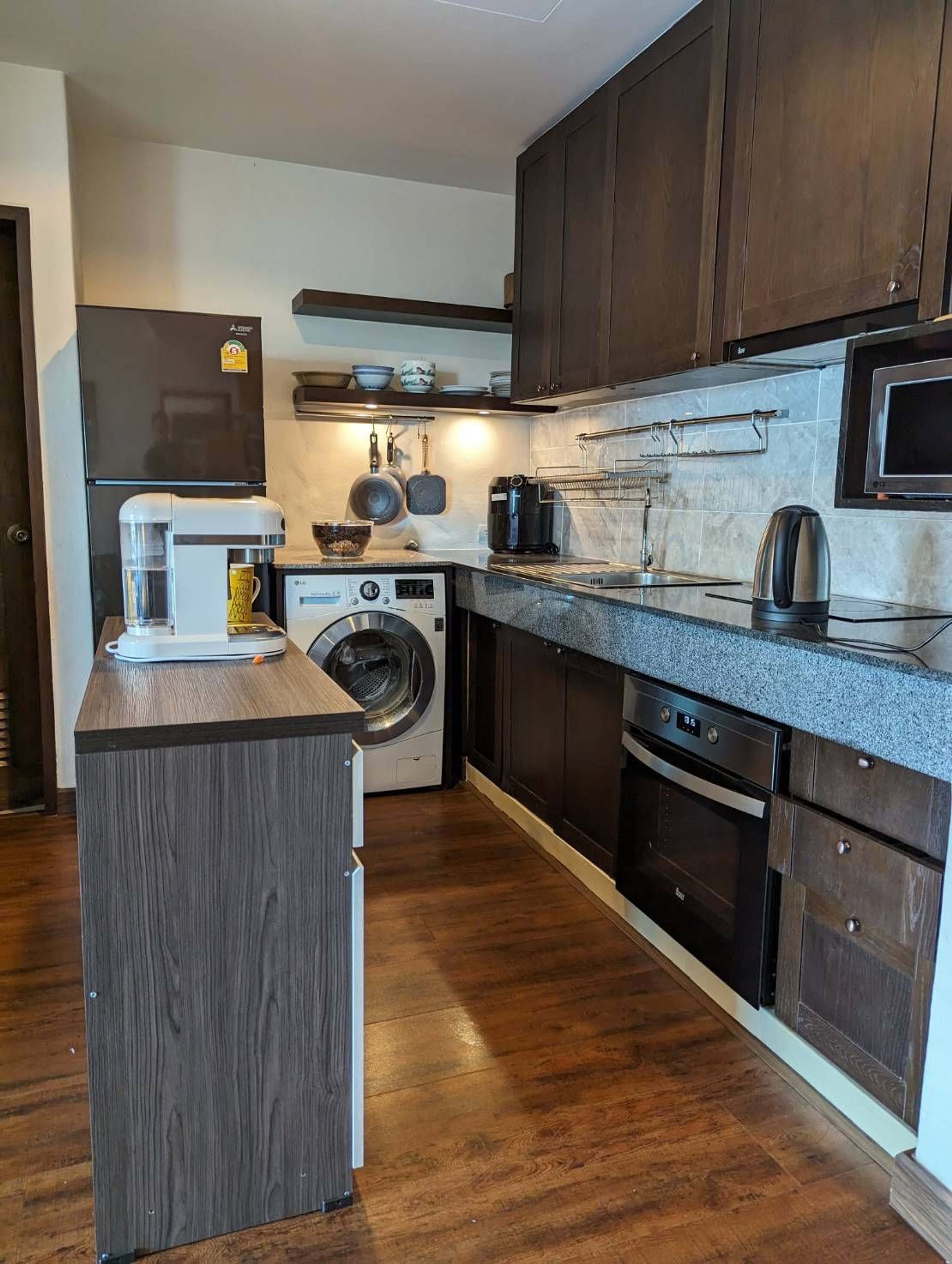 Apartment / Condo For Rent - - 2 Bedrooms - 2 Bathrooms - Price ฿28,00 thumbnail 9