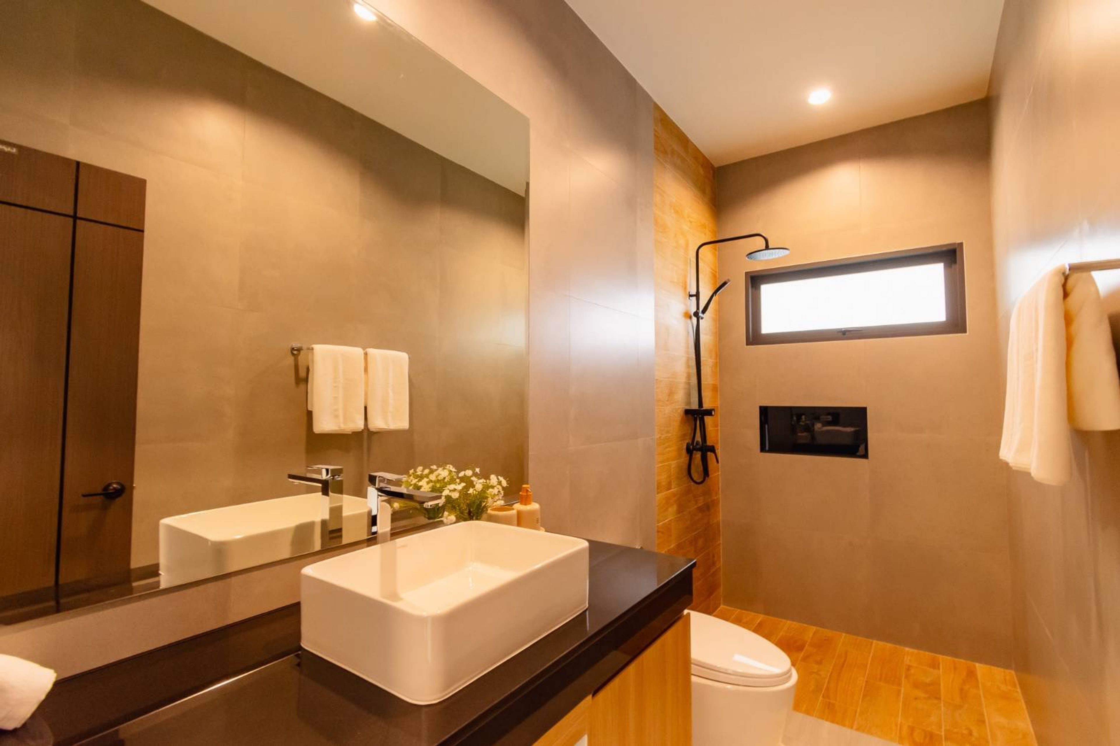 Beautifully Designed 3 Bed 3 Bath Private Pool Villa thumbnail 16