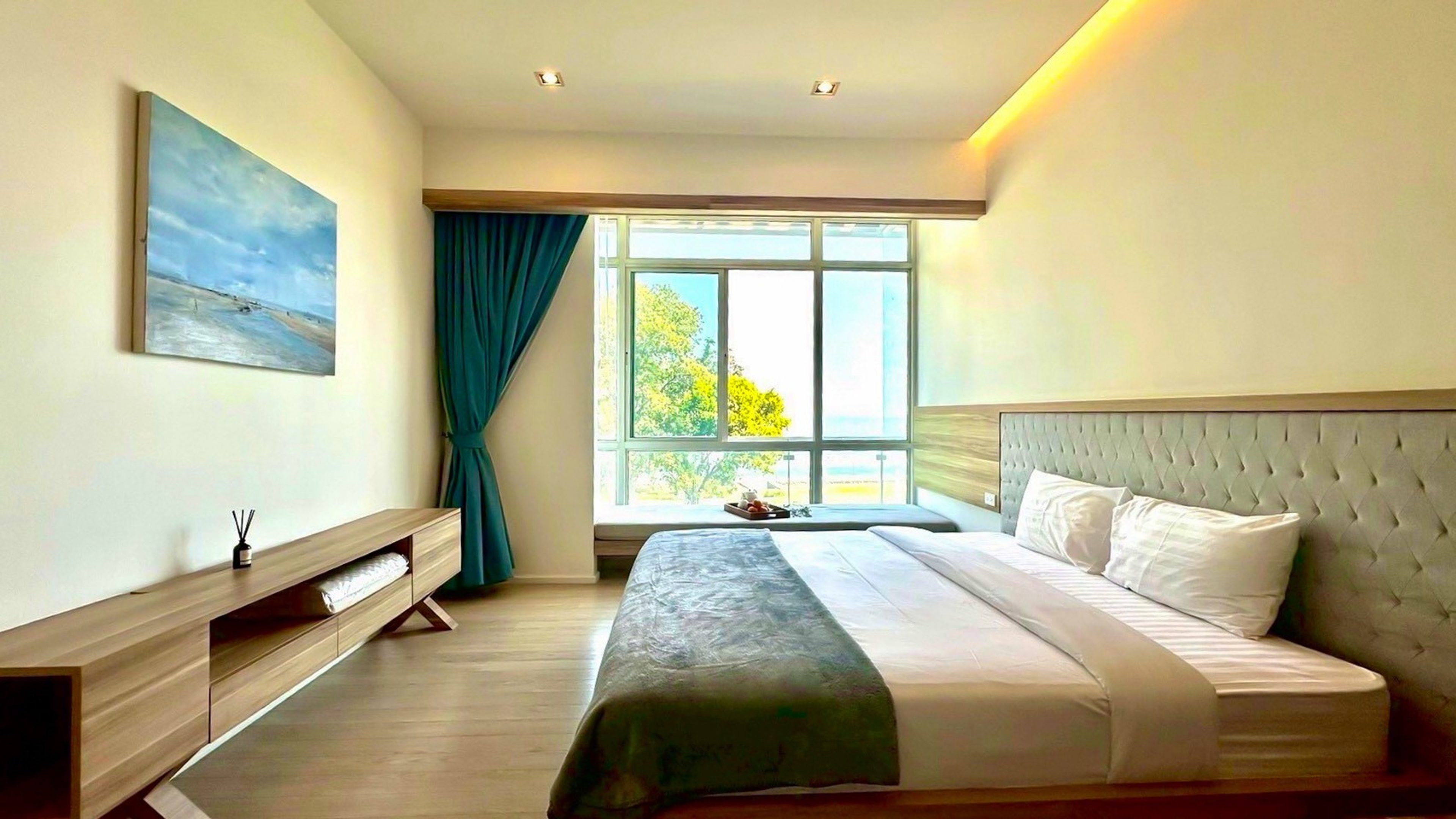Luxury Beachfront 3-Bedroom Condo for Sale at Wan Vayla Hua Hin, Khao Tao thumbnail 17