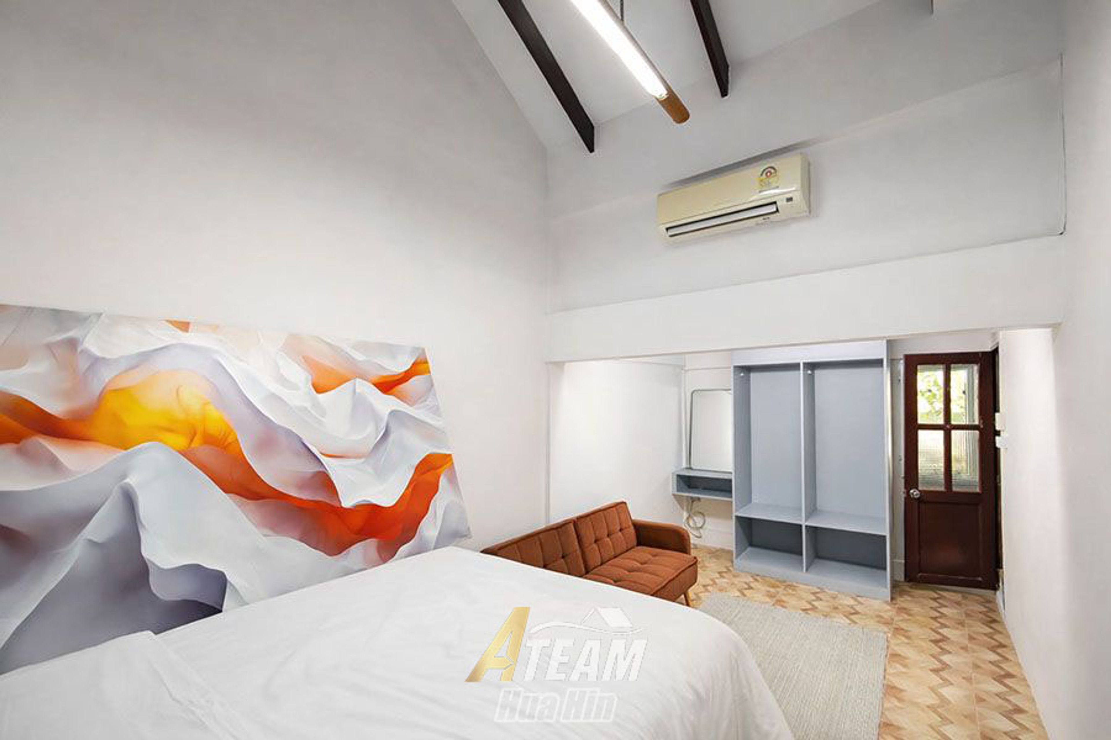 rare: 120sqm next to market village thumbnail 6