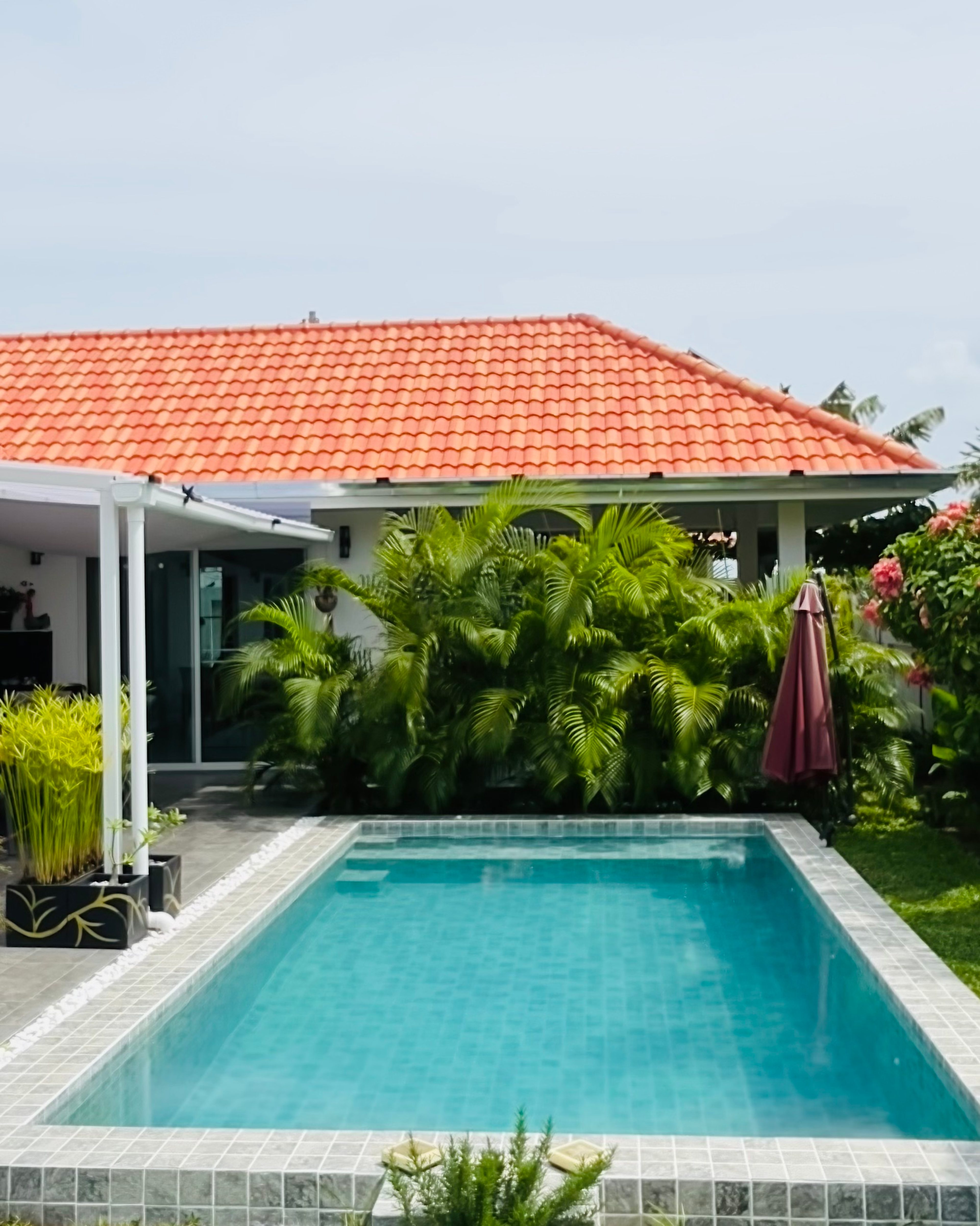 Modern Pool Villa in Khemanatra Wang Pong thumbnail 10