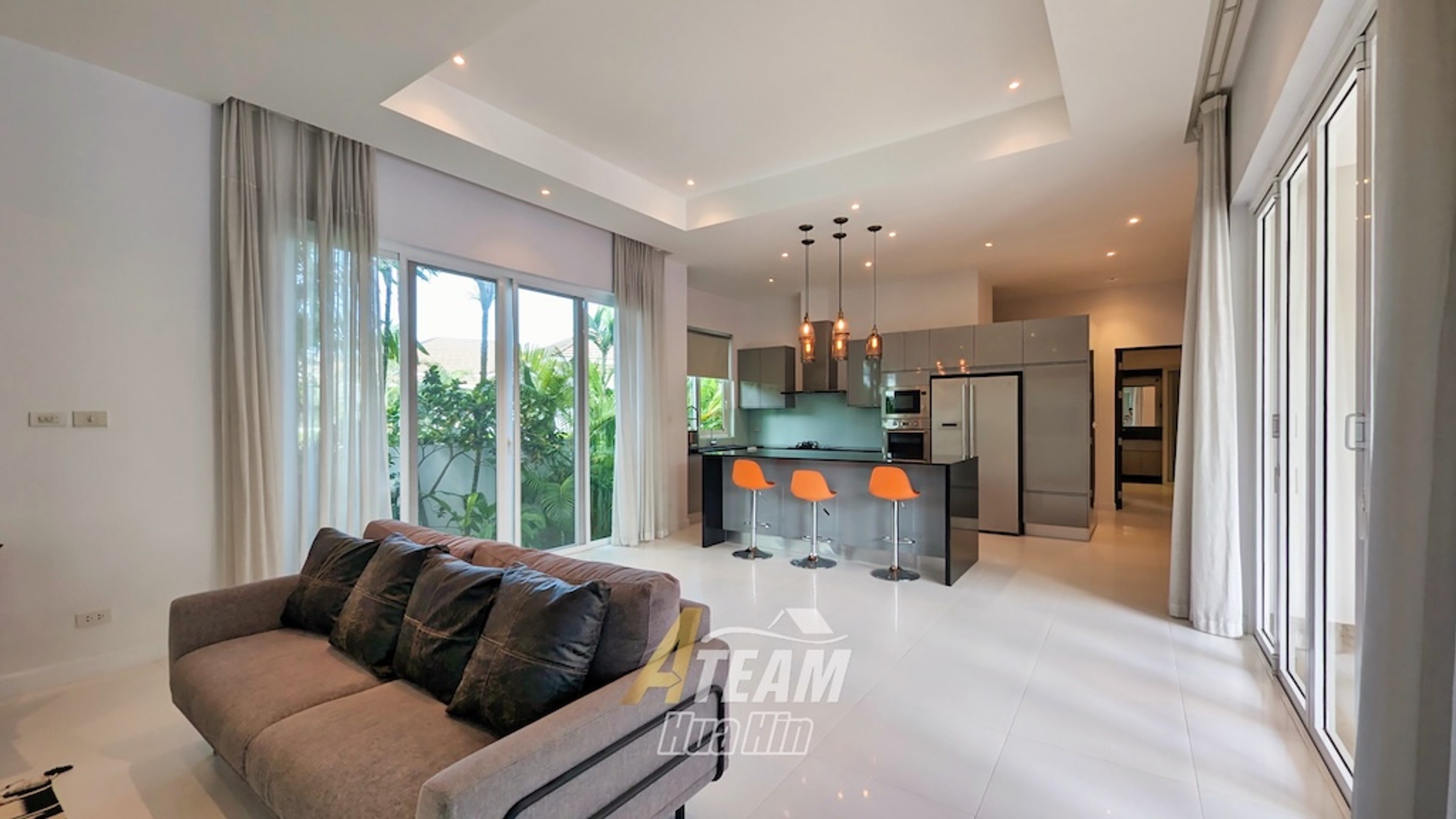 Luxury Pool Villa for rent in Woodland,  Thap Tai  thumbnail 18