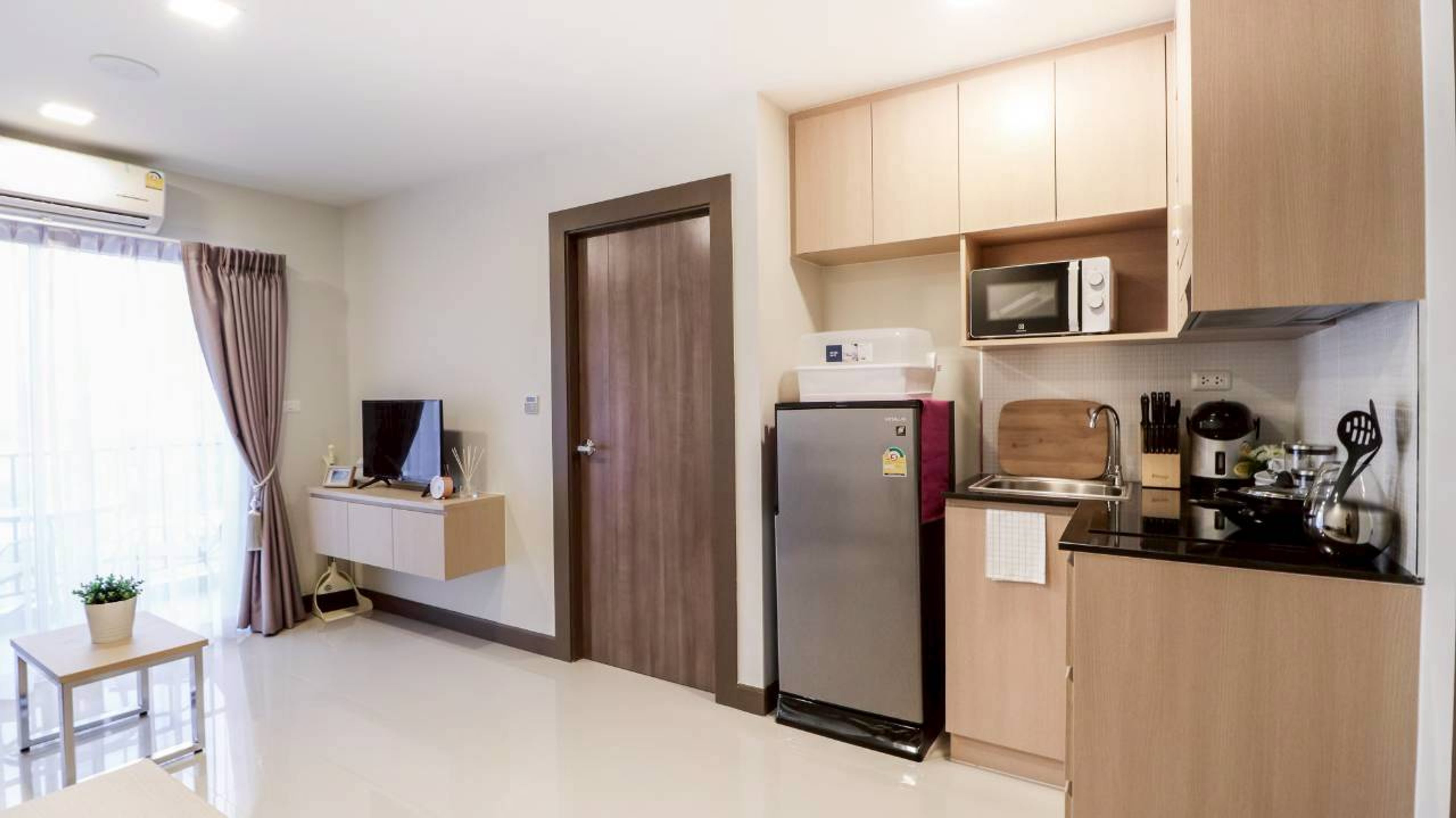 Room 14 thumbnail 4