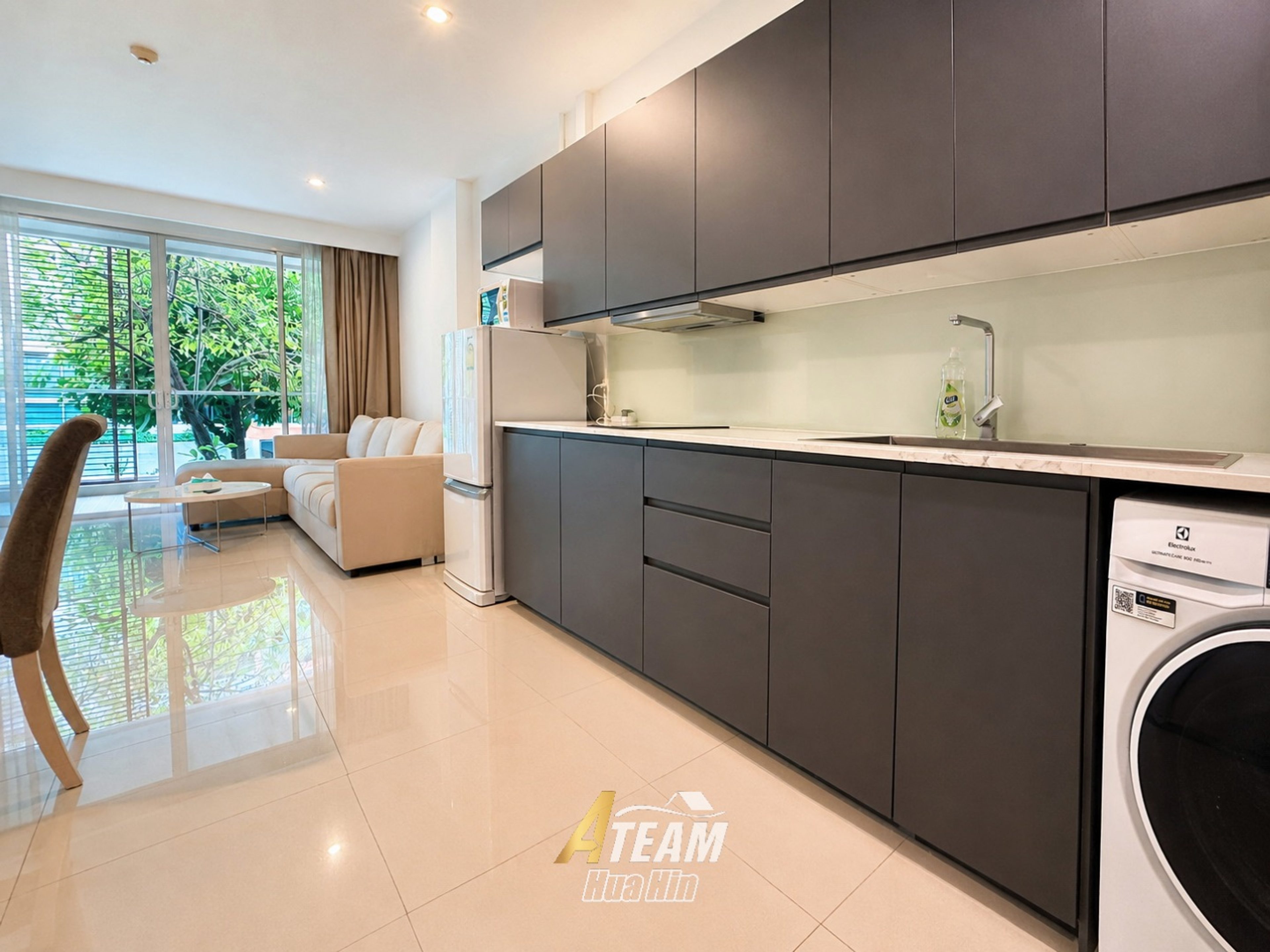 For Rent Spacious 2-Bedroom Condo Near the Beach in Khao Takiab thumbnail 8