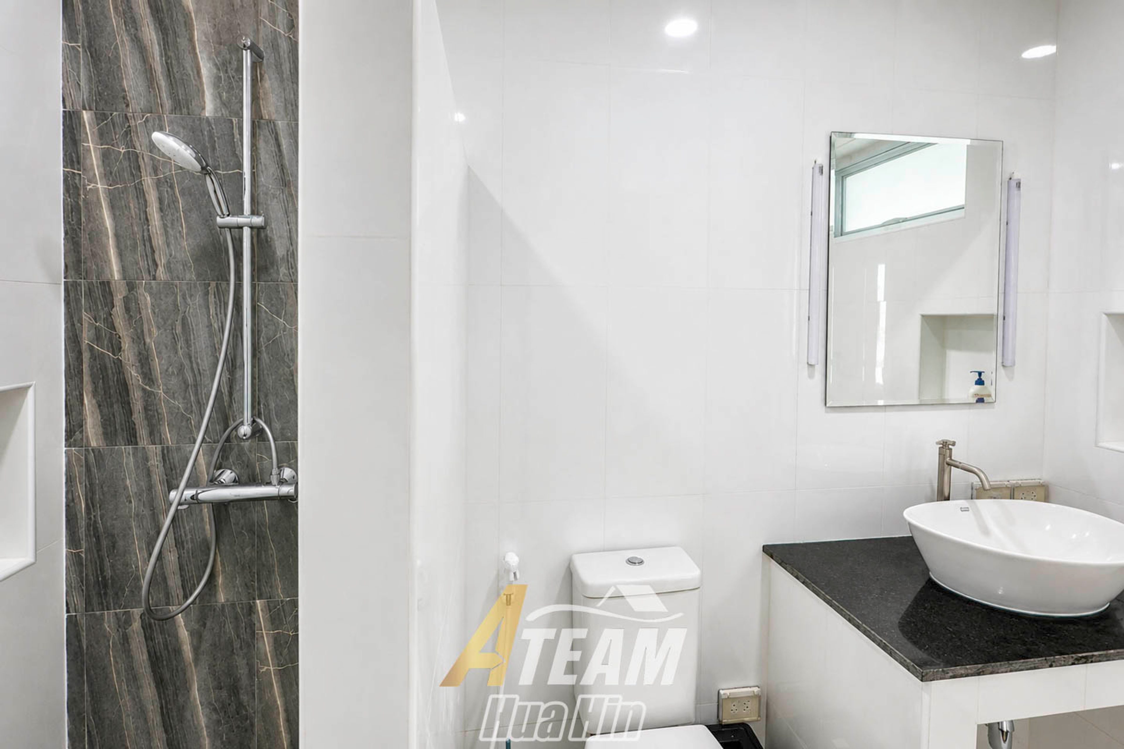 Private 3-Bedroom Pool Villa on a Large 800 Sq.m. Plot | Pak Nam Pran, Pranburi thumbnail 12