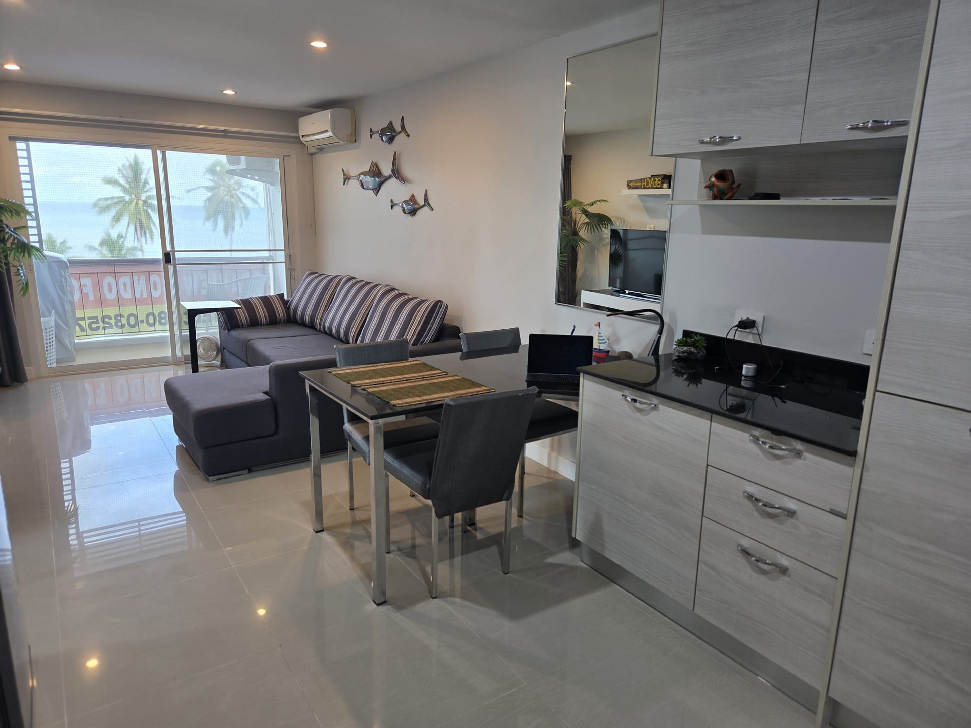 54 sqm condo on the beach in Ban-Saphan thumbnail 5