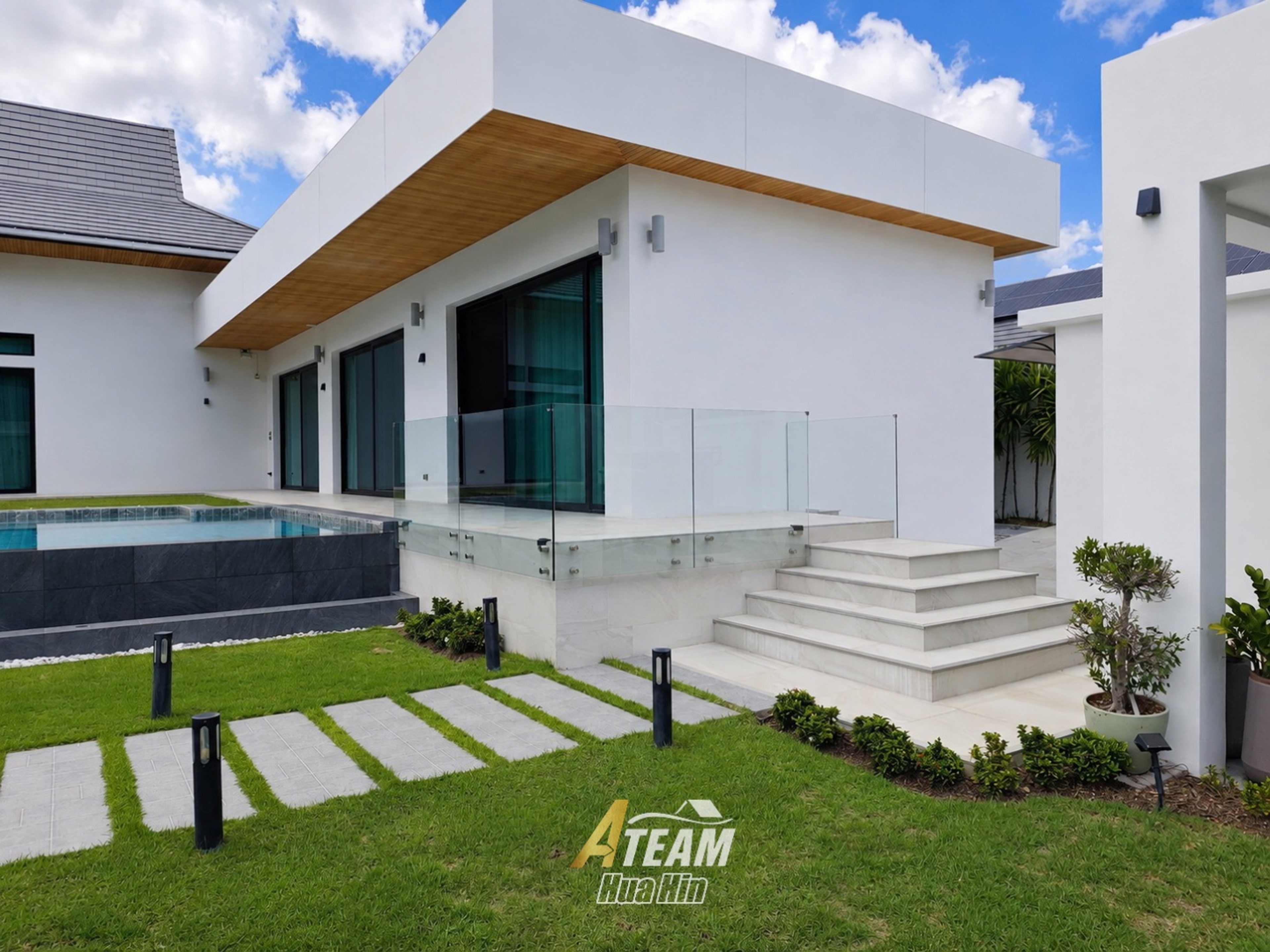 Impressive 5 Bedroom 4 Bathroom luxury pool villa thumbnail 32