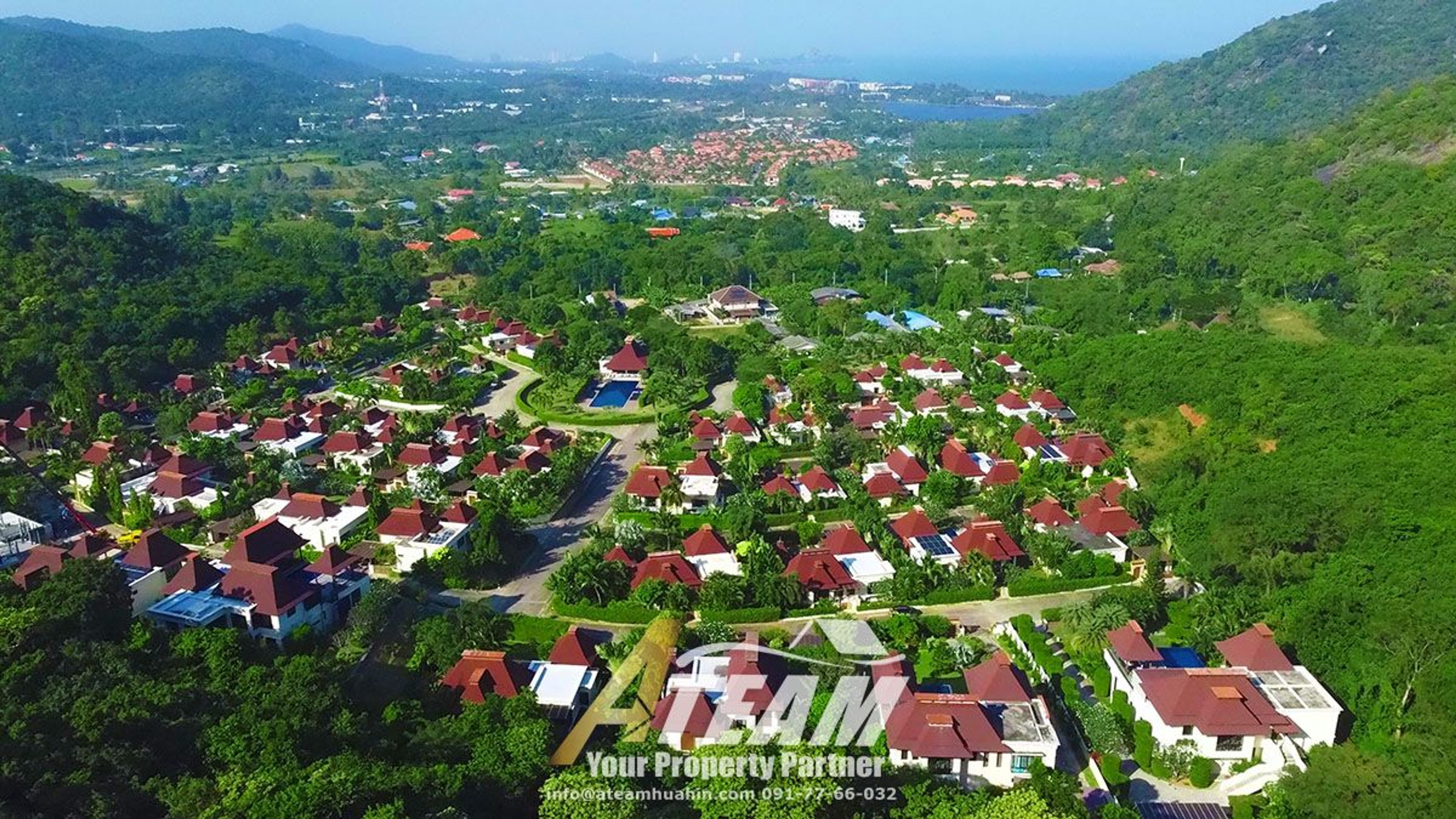 House / Villa For Rent - - 4 Bedrooms - 3 Bathrooms - Price ฿120,000 -