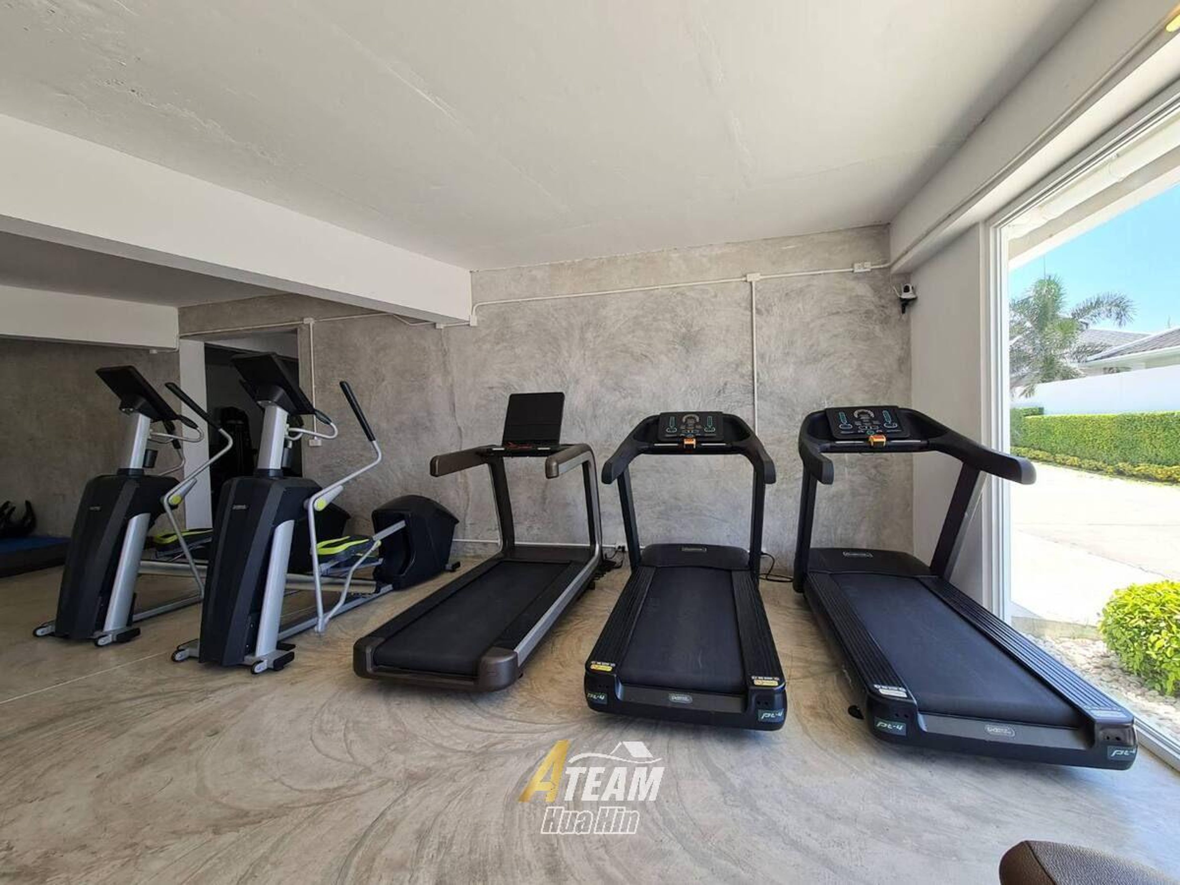 Luxury 3-Bedroom Pool Villa for Sale at Falcon Hill, Soi 102 thumbnail 40