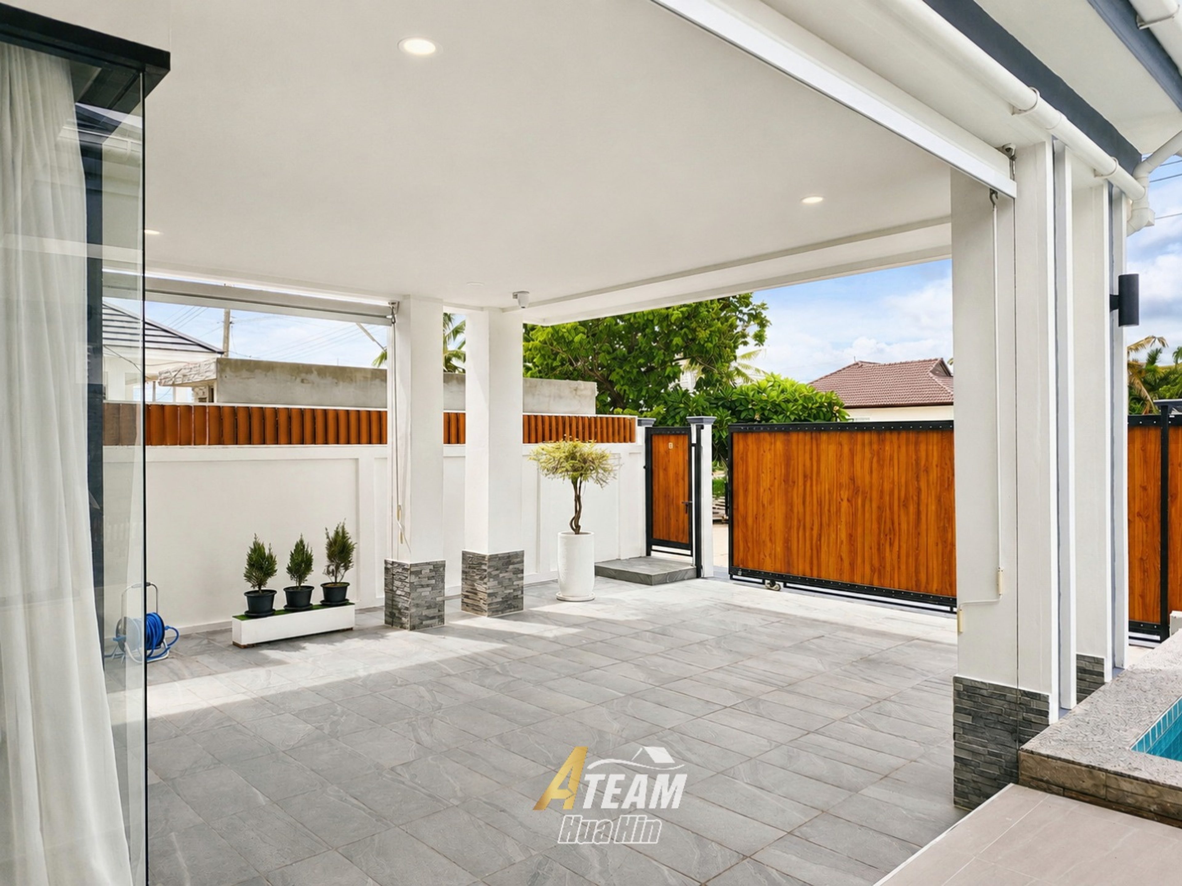 3-Bedroom Pool Villa in Prime Hua Hin Location thumbnail 8