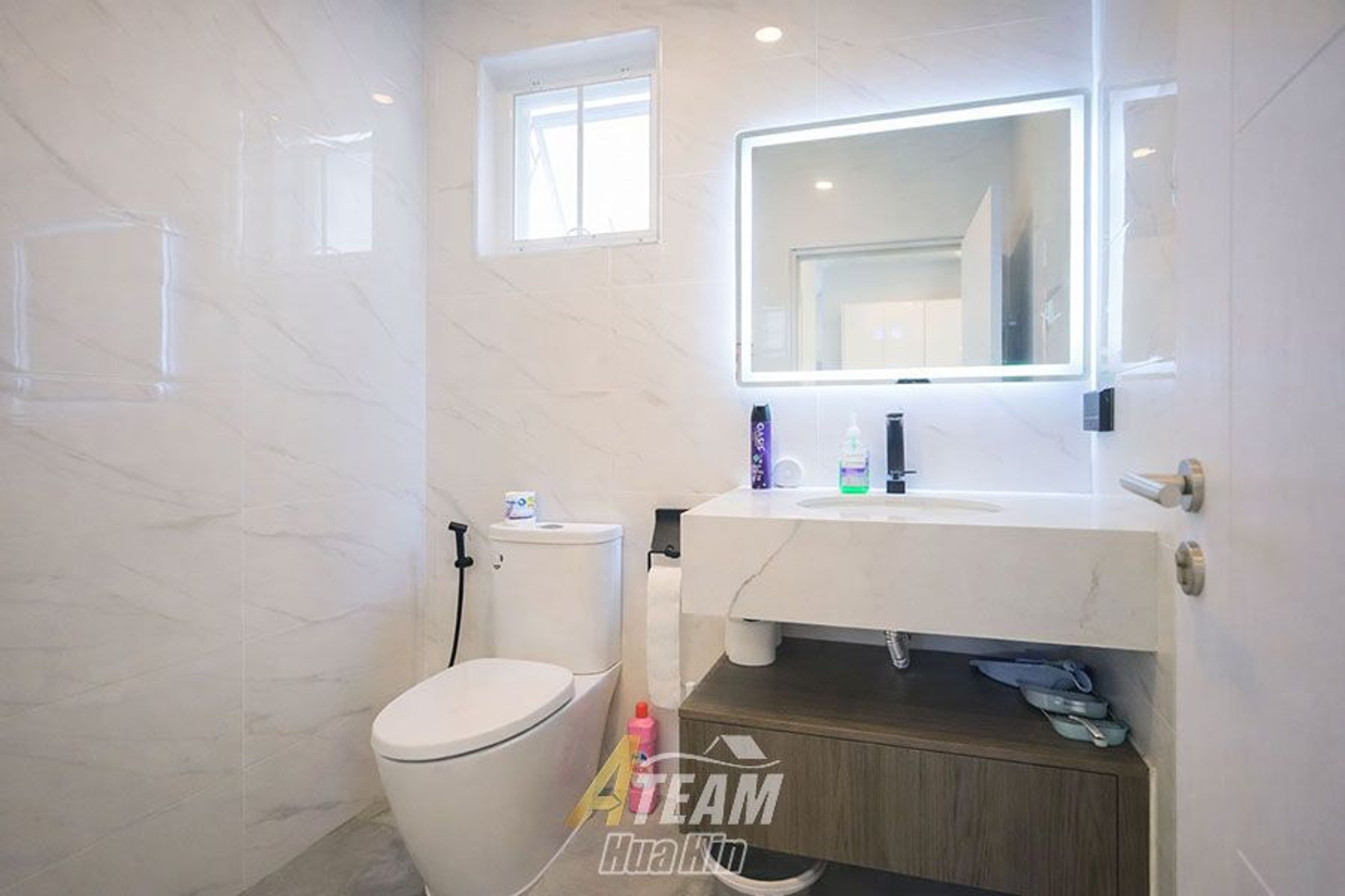 Modern 3-Bedroom Pool Villa in Hin Lek Fai thumbnail 12