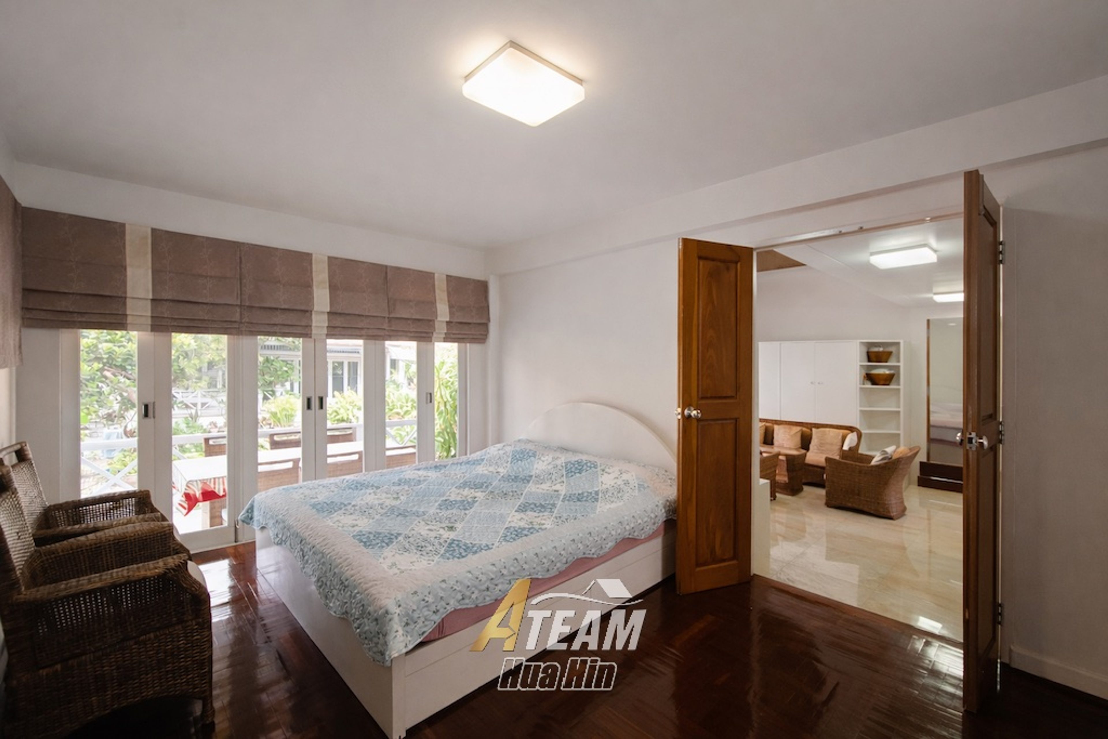 Beachfront Luxury Pool Villa for Sale in Baan Chaliang Lom thumbnail 10