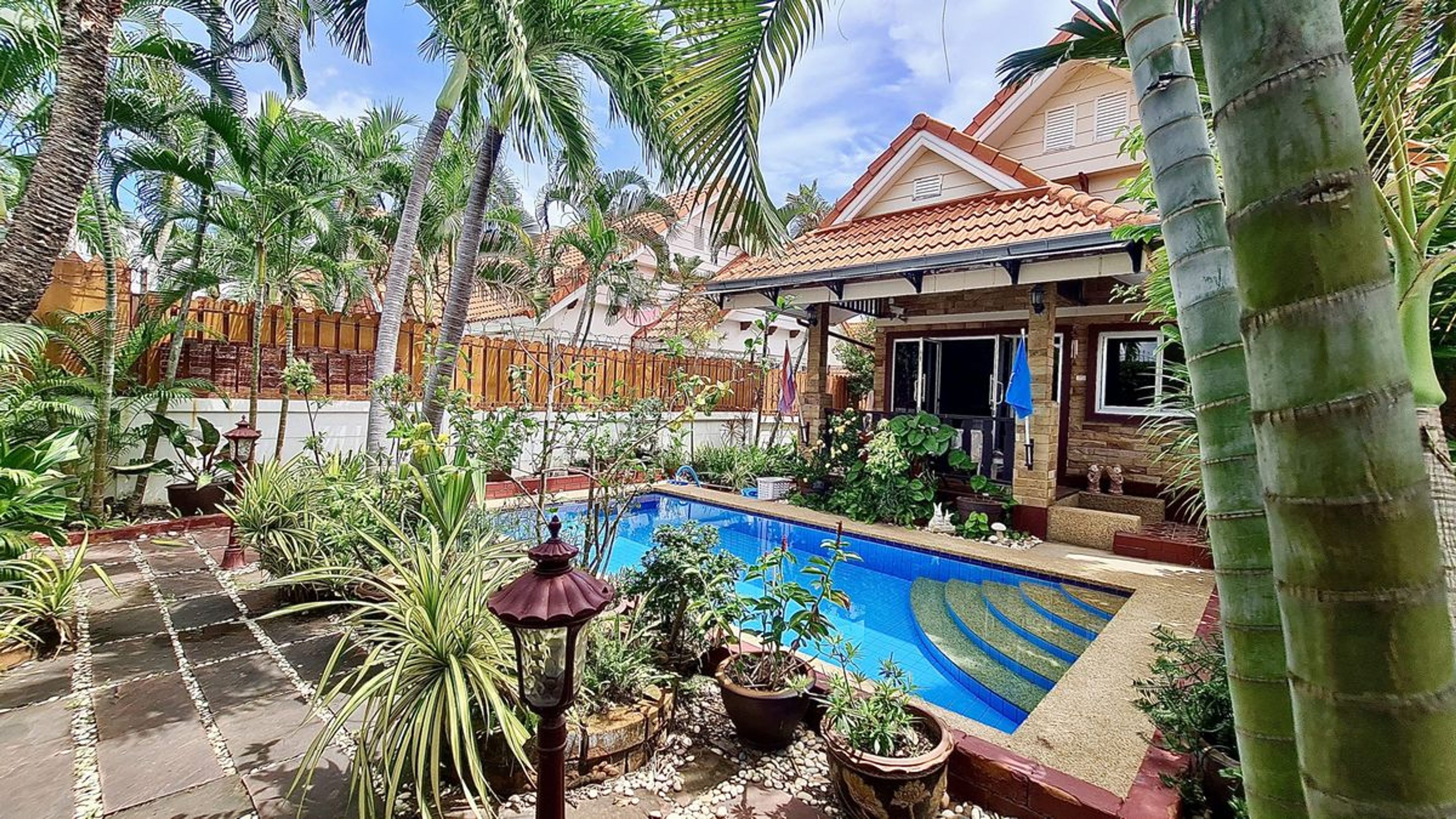 Charming Home with Private Pool in Hin Lek Fai – Only 4 M THB thumbnail 5