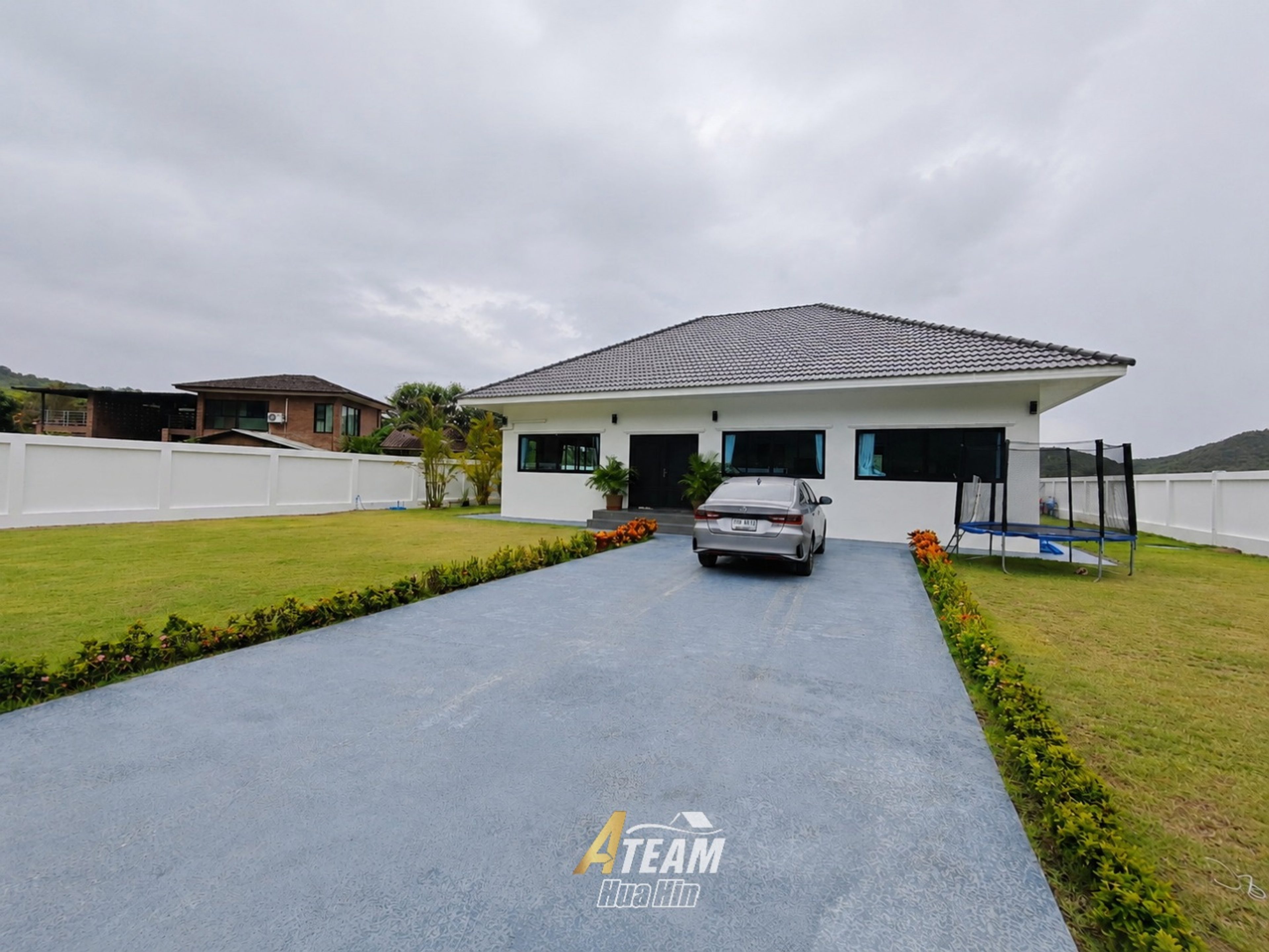 3-Bedroom House for Sale on the Hill in Khao Tao with Stunning Mountain Views thumbnail 3