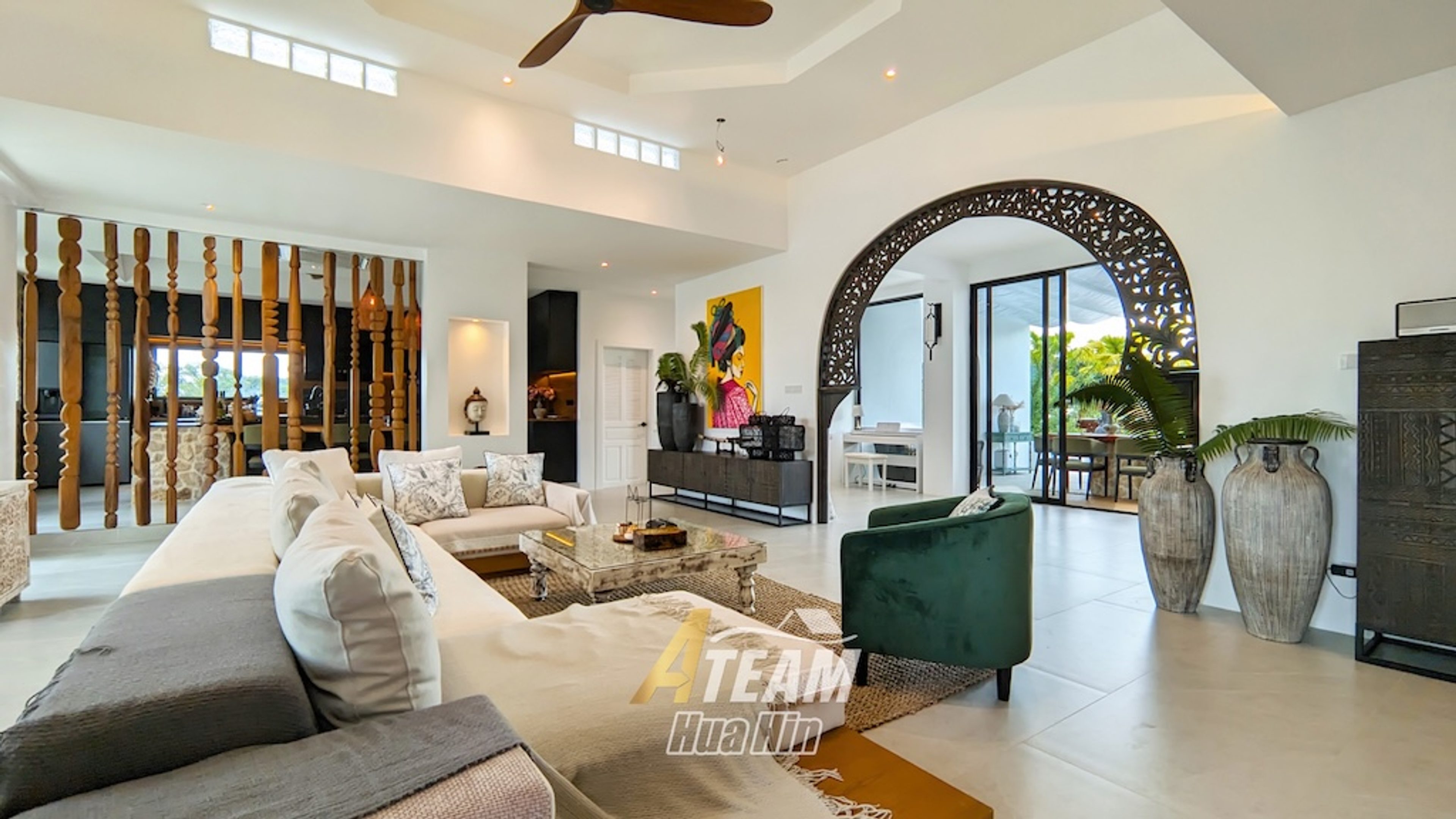 Unique Bali-style 4 Bedrooms private poolvilla thumbnail 11