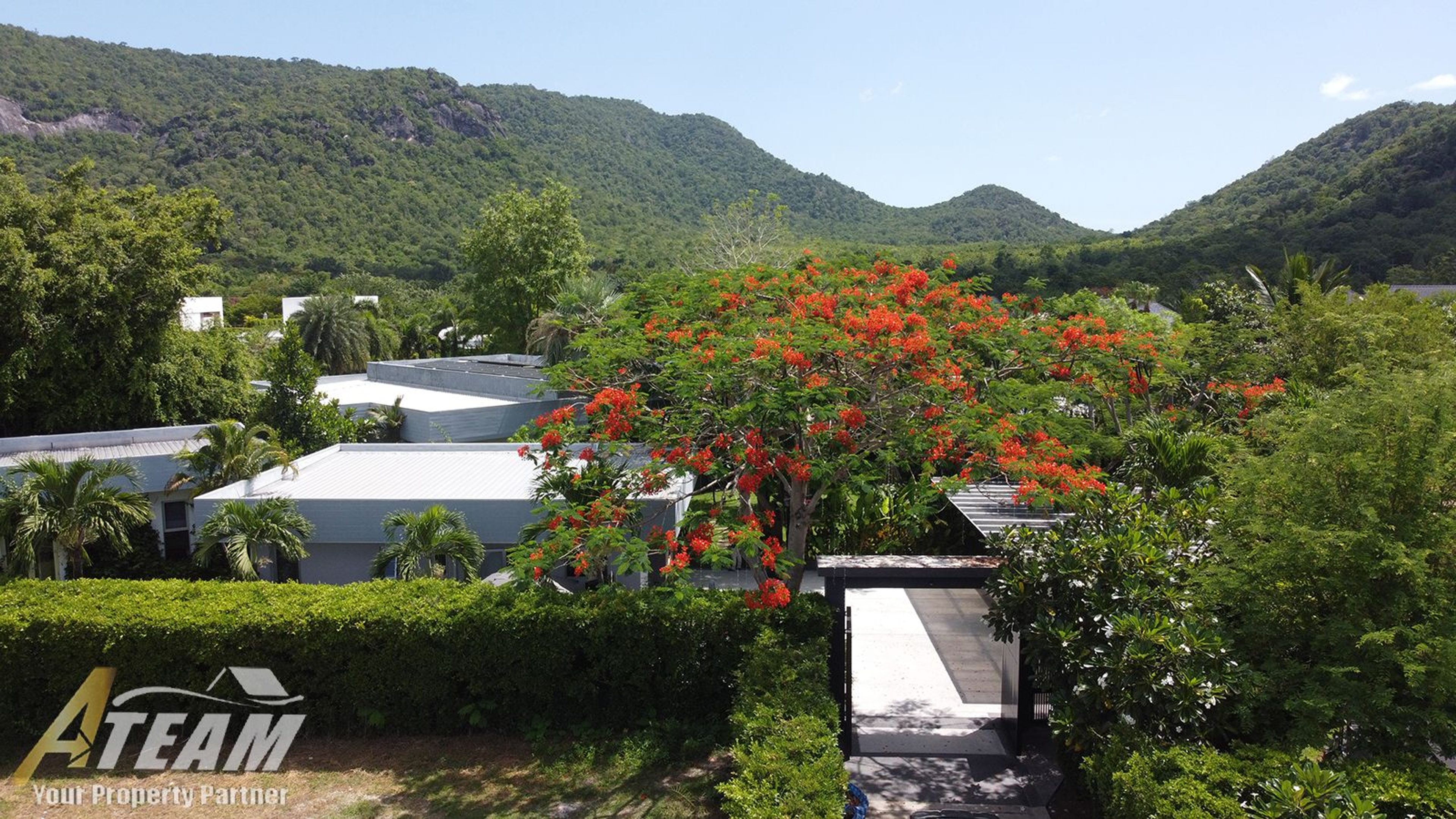 8 bedrooms most exclusive Luxury property in Hua Hin thumbnail 41
