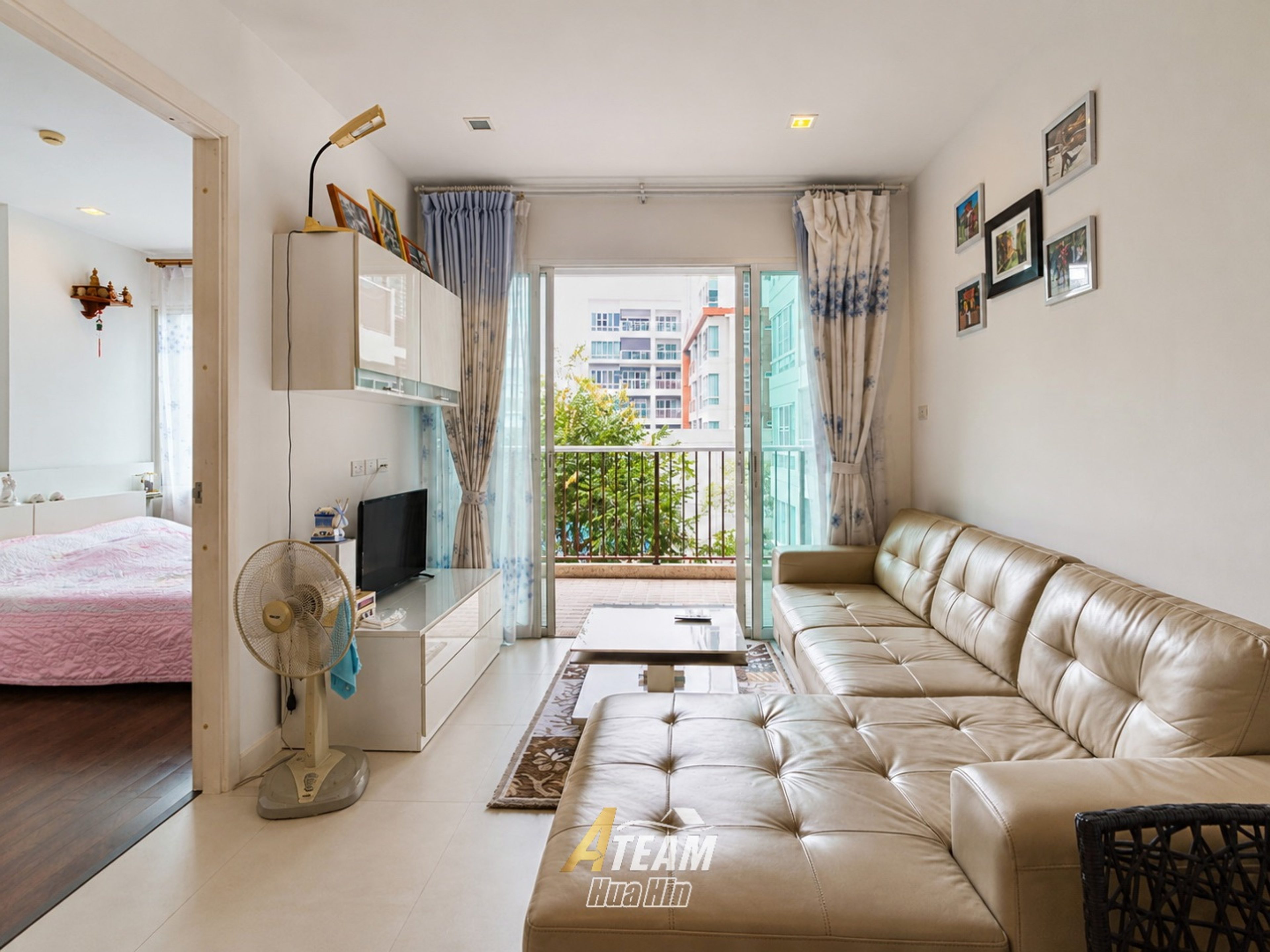 Beautiful swimming pool view condo for Sale - Seacraze Huahin thumbnail 2