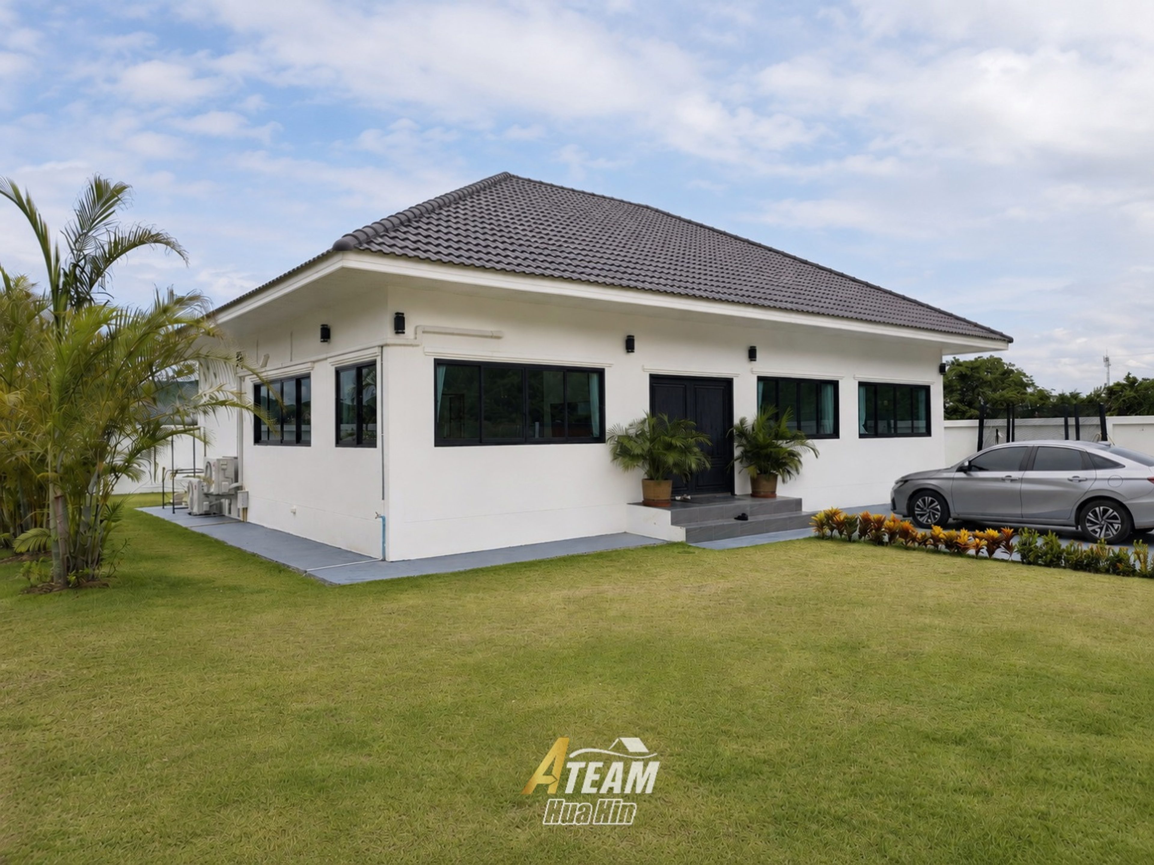 3-Bedroom House for Sale on the Hill in Khao Tao with Stunning Mountain Views thumbnail 6