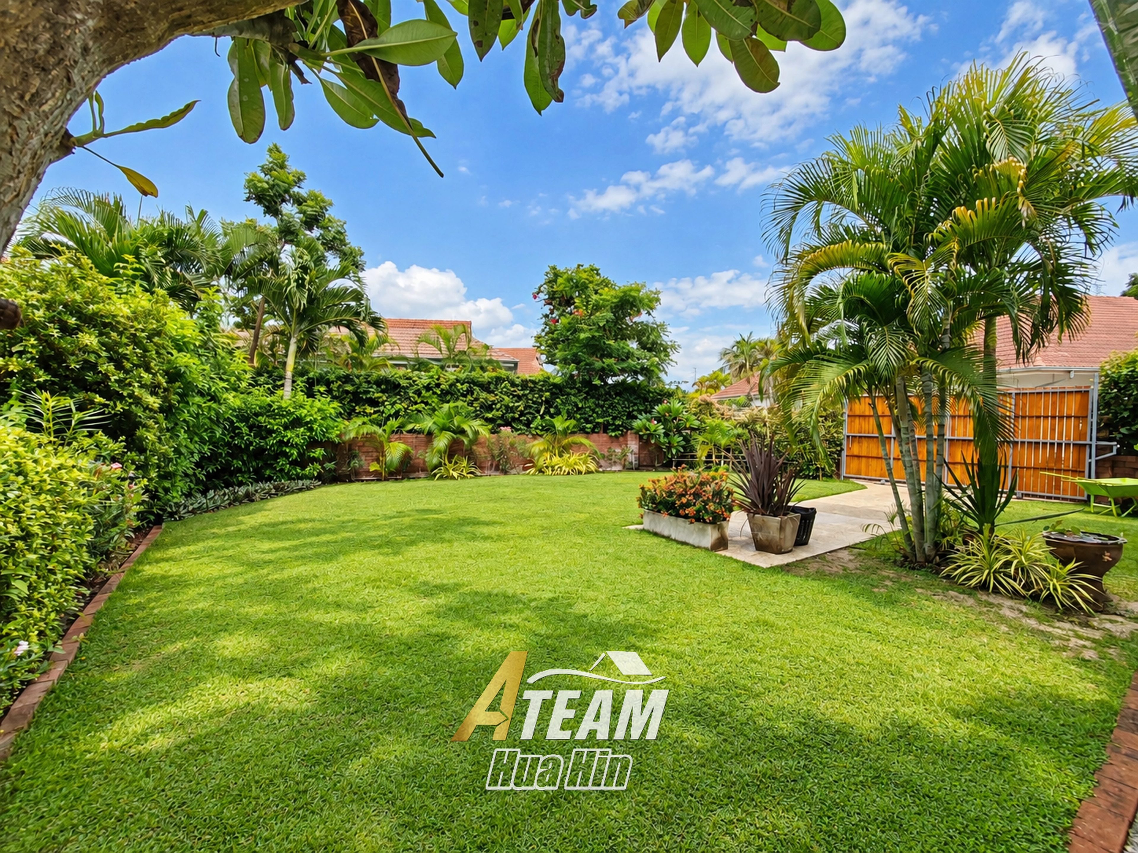 Beautifully Renovated 2-Bedroom House, thumbnail 4