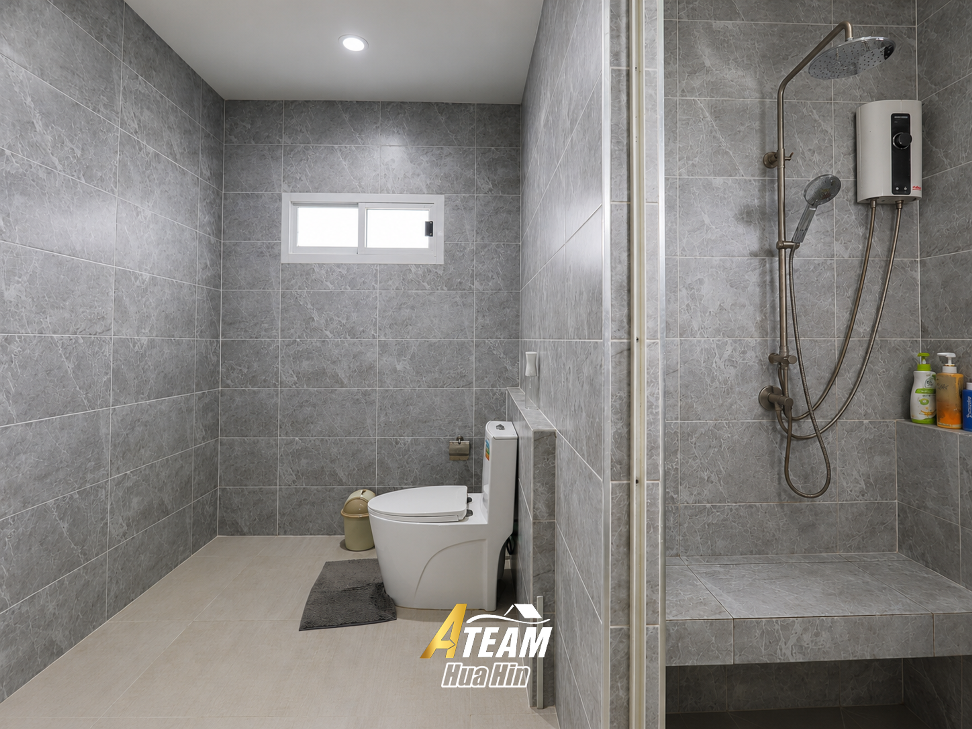 For sale House 3-Bedroom in Black Mountain. thumbnail 12