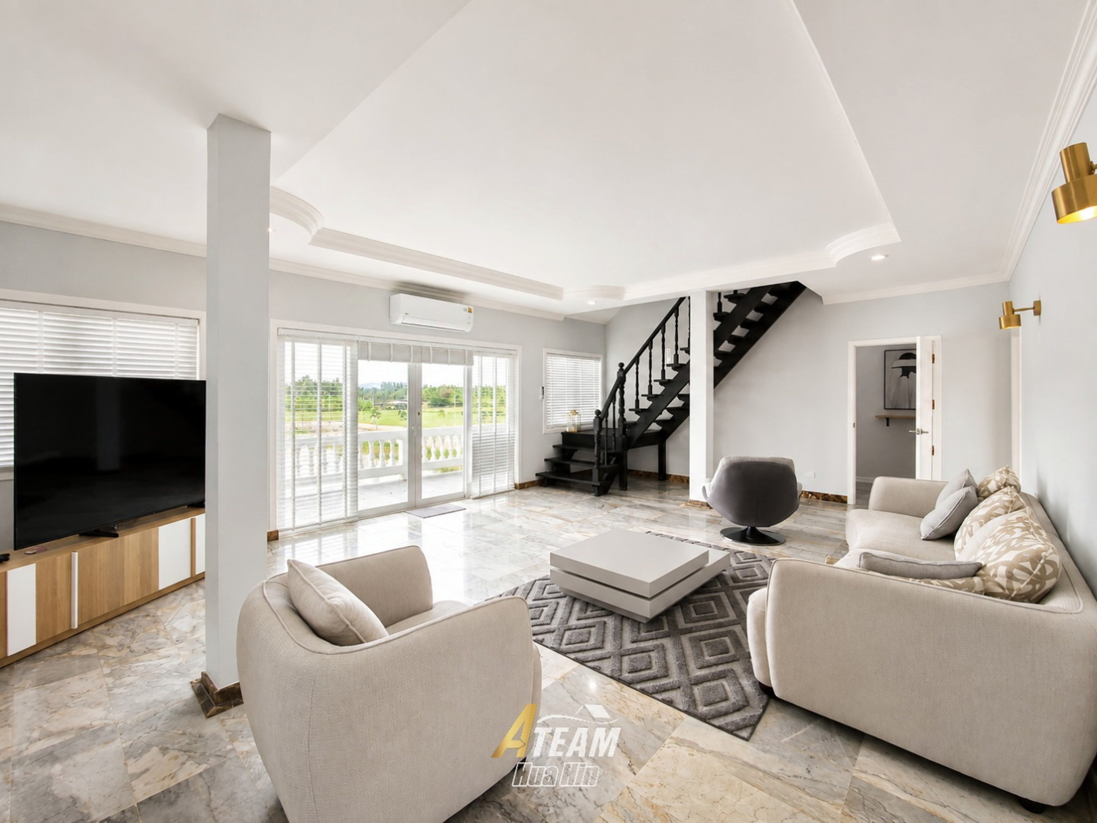 Large 5-Bedroom Estate on 2.6 Rai for Rent – Pranburi thumbnail 3