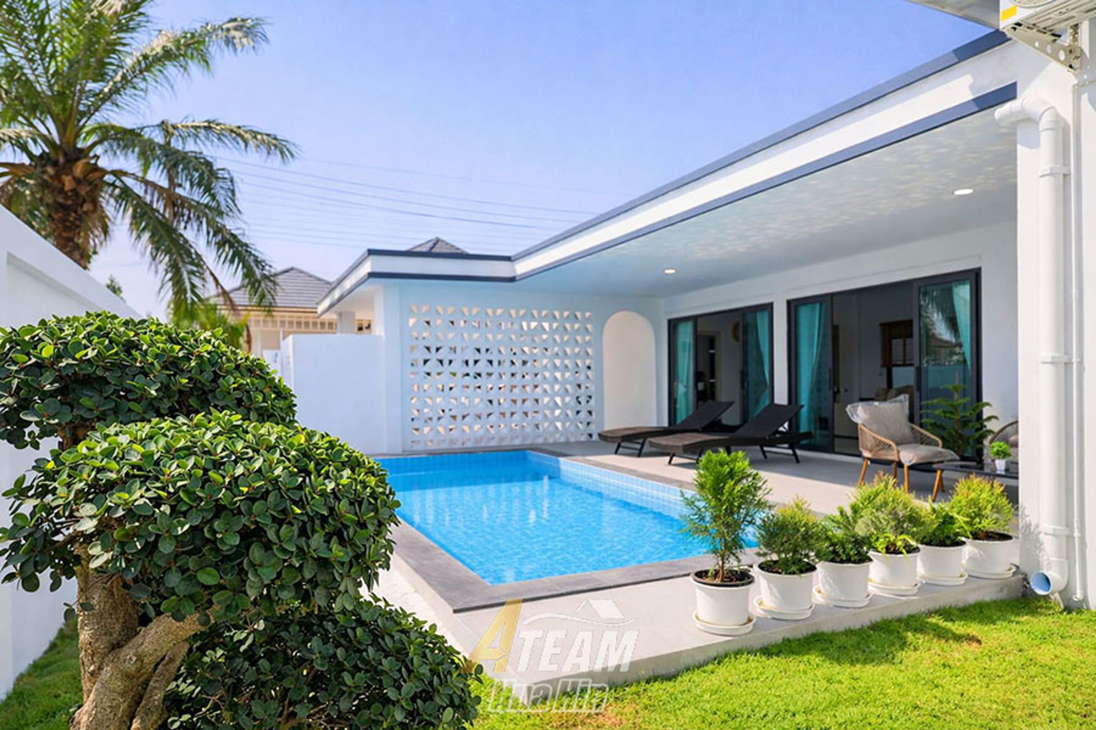 Modern Pool House for Sale in Hua Hin Center – Soi 102 thumbnail 4