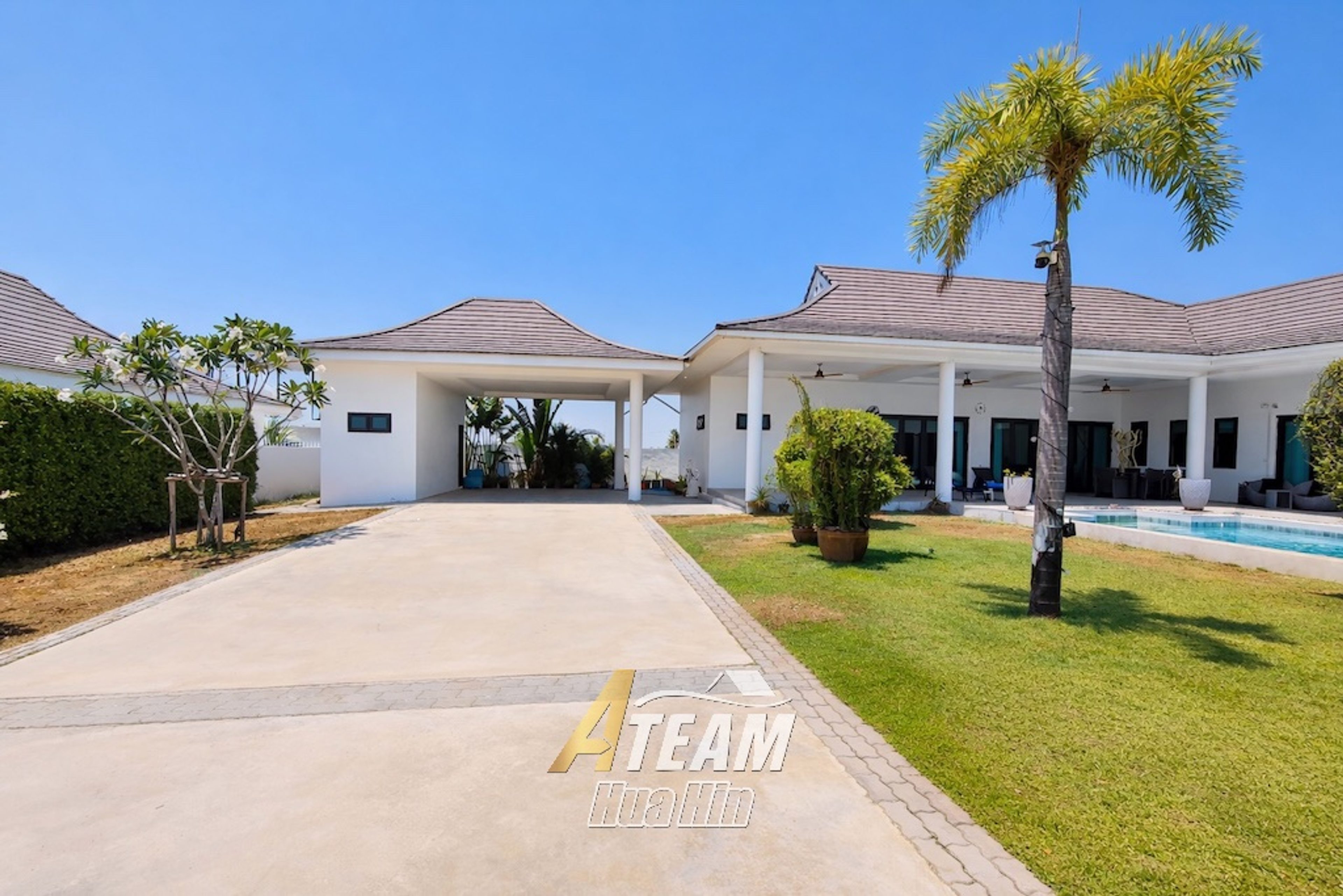 Spacious Standalone Pool Villa on a Corner Plot with Mountain Views thumbnail 7
