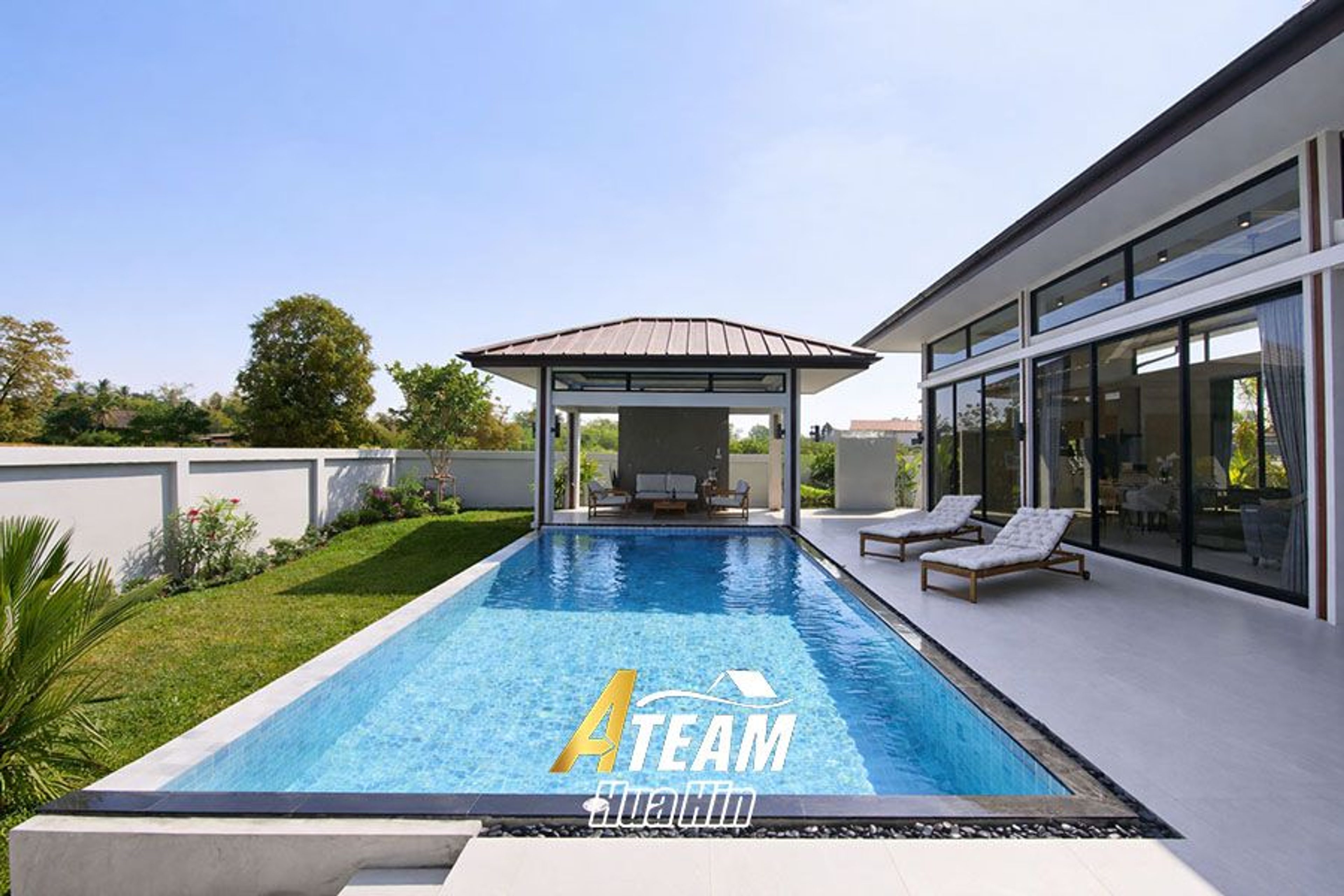 Contemporary Thai Luxury Pool Villas thumbnail 2