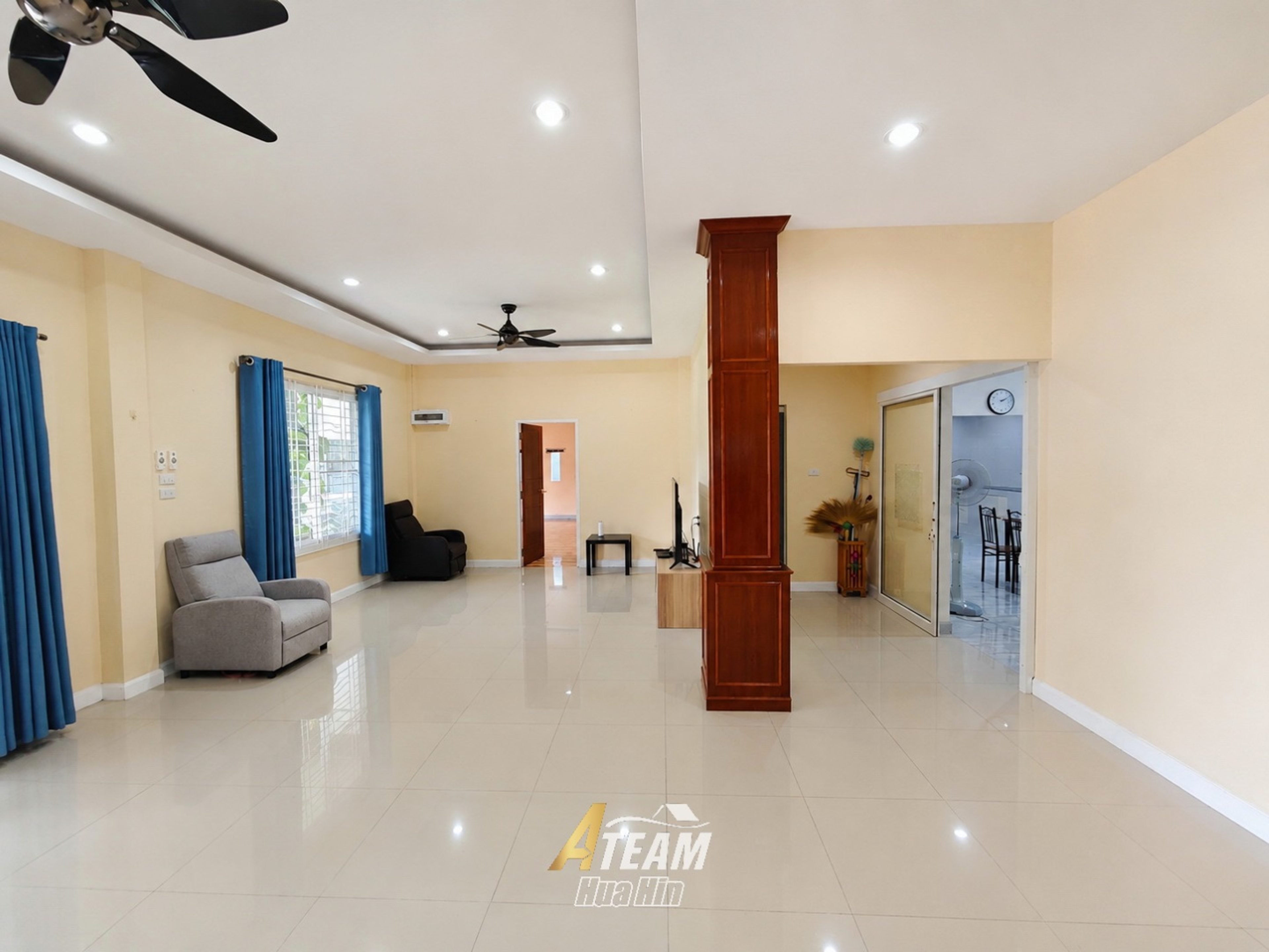 Investment Opportunity 5-Bedroom Near Pak Nam Pran Beach  thumbnail 4