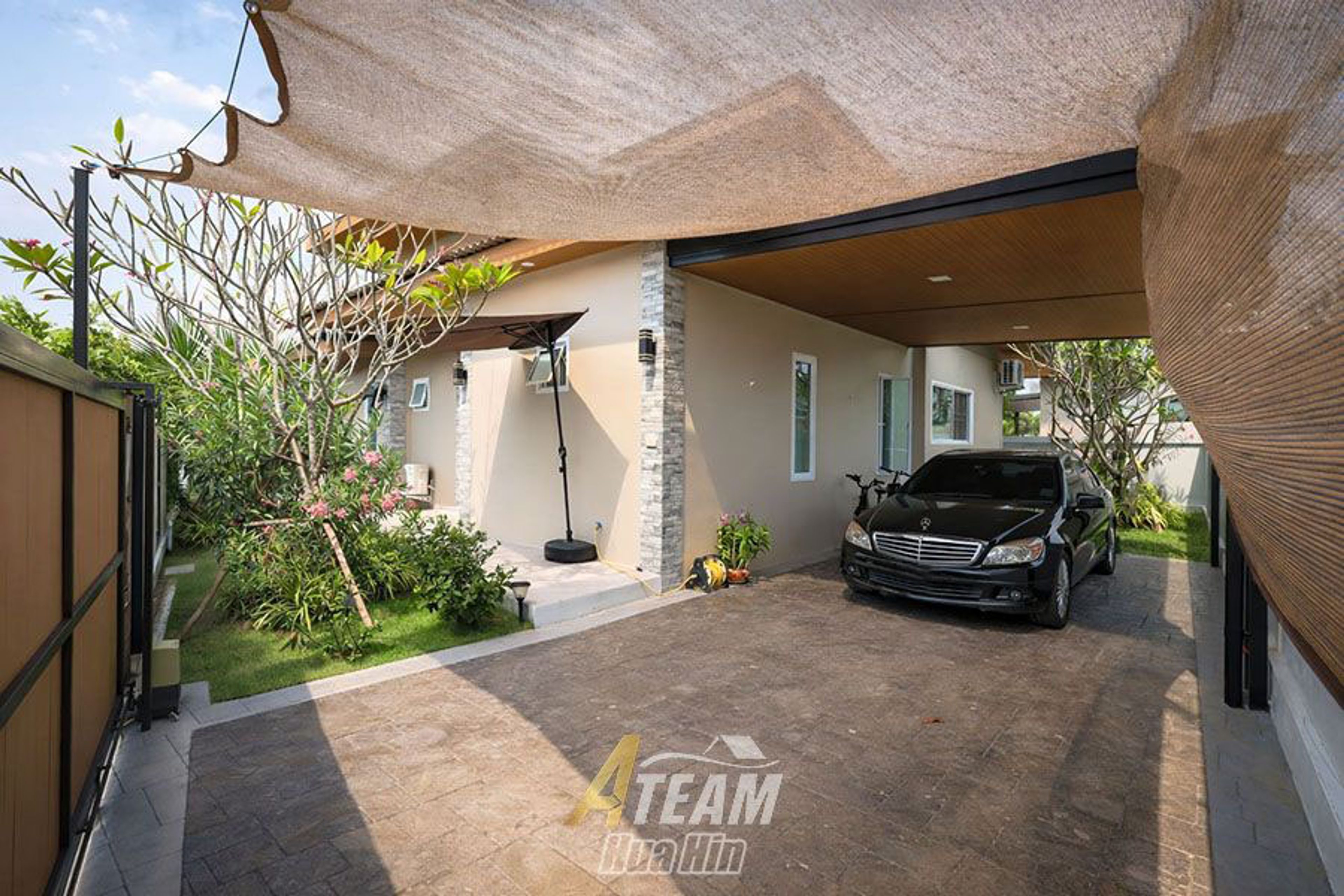 Modern 3-Bedroom Pool Villa in Hin Lek Fai thumbnail 16