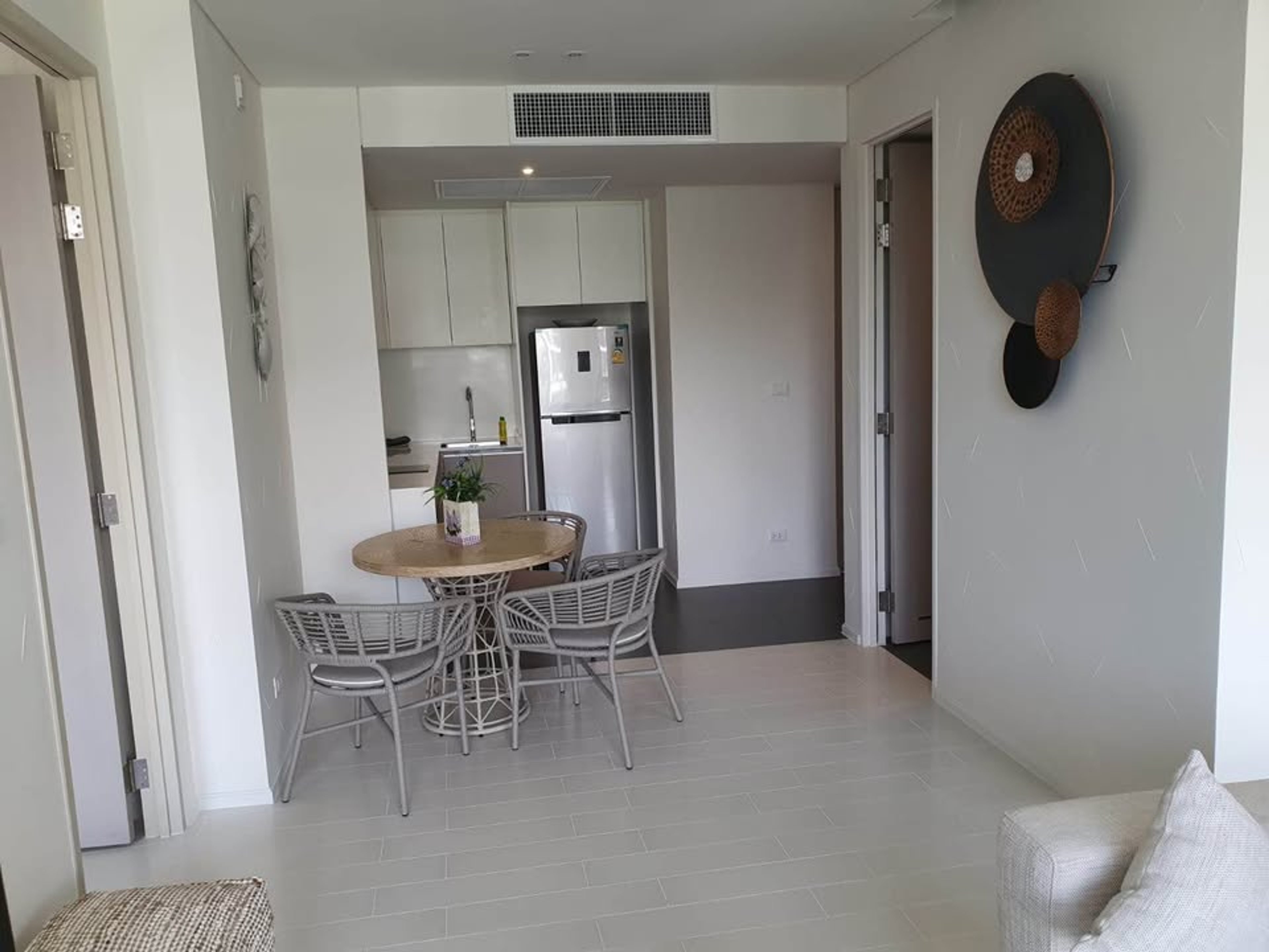 Beautiful 2-Bedroom Condo with Pool View at Veranda, Khao Takiab thumbnail 18