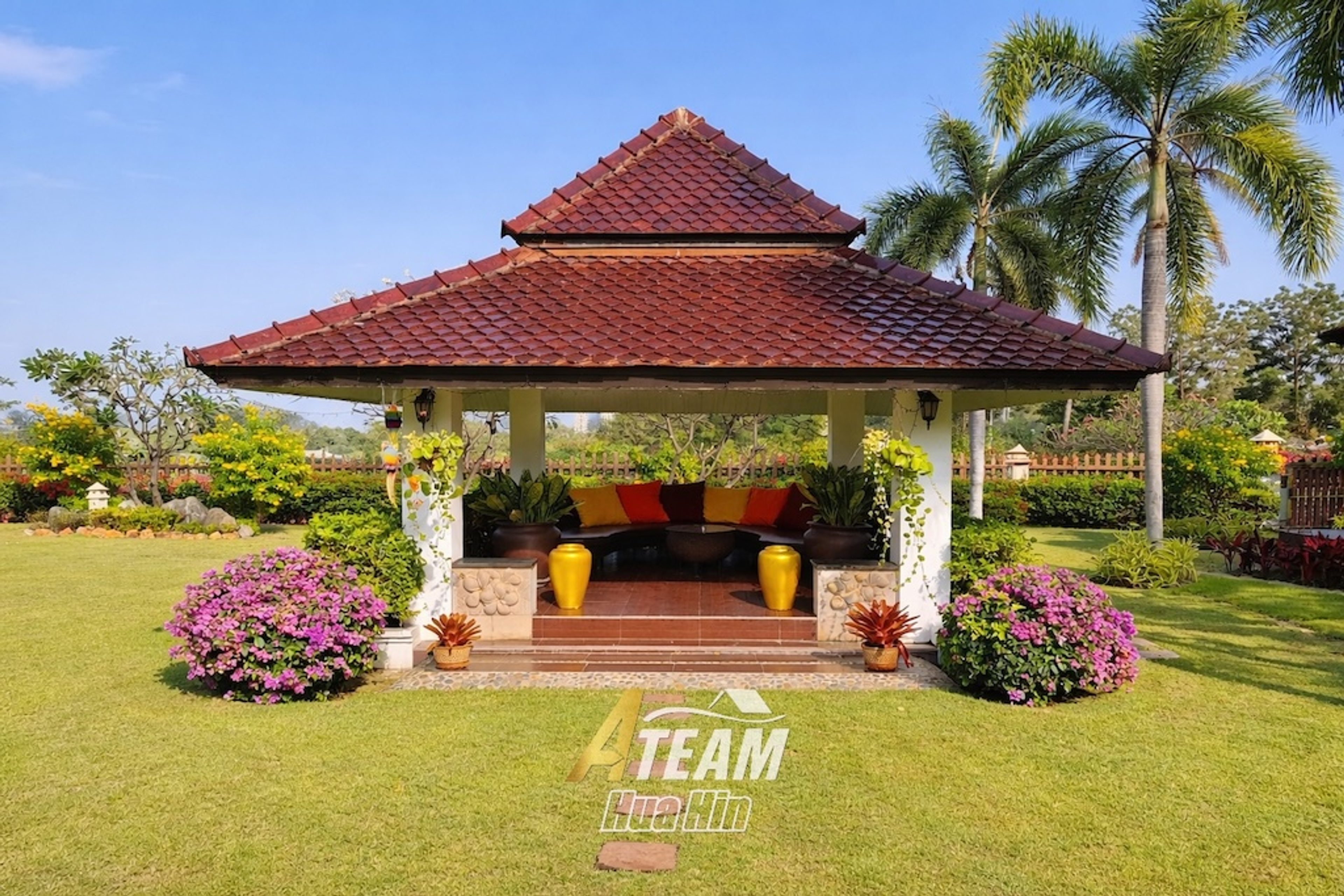 Luxury 6-Bedrooms Spacious 3,200 sqm Estate 5 min from city center —  thumbnail 9
