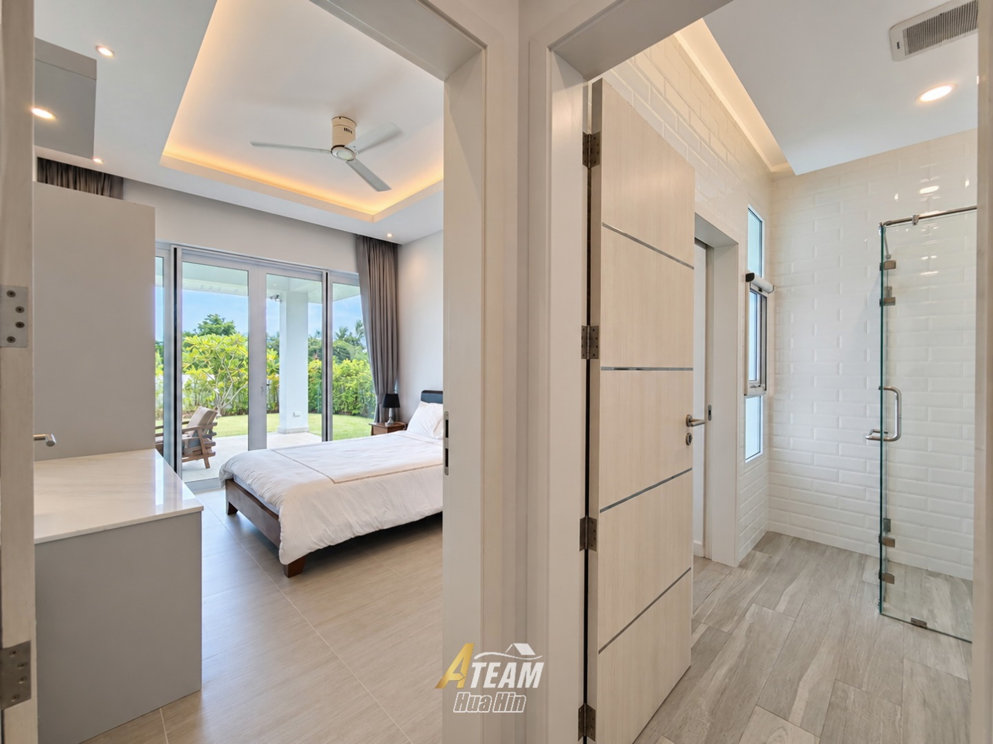 Like-New 3-Bedroom Pool Villa