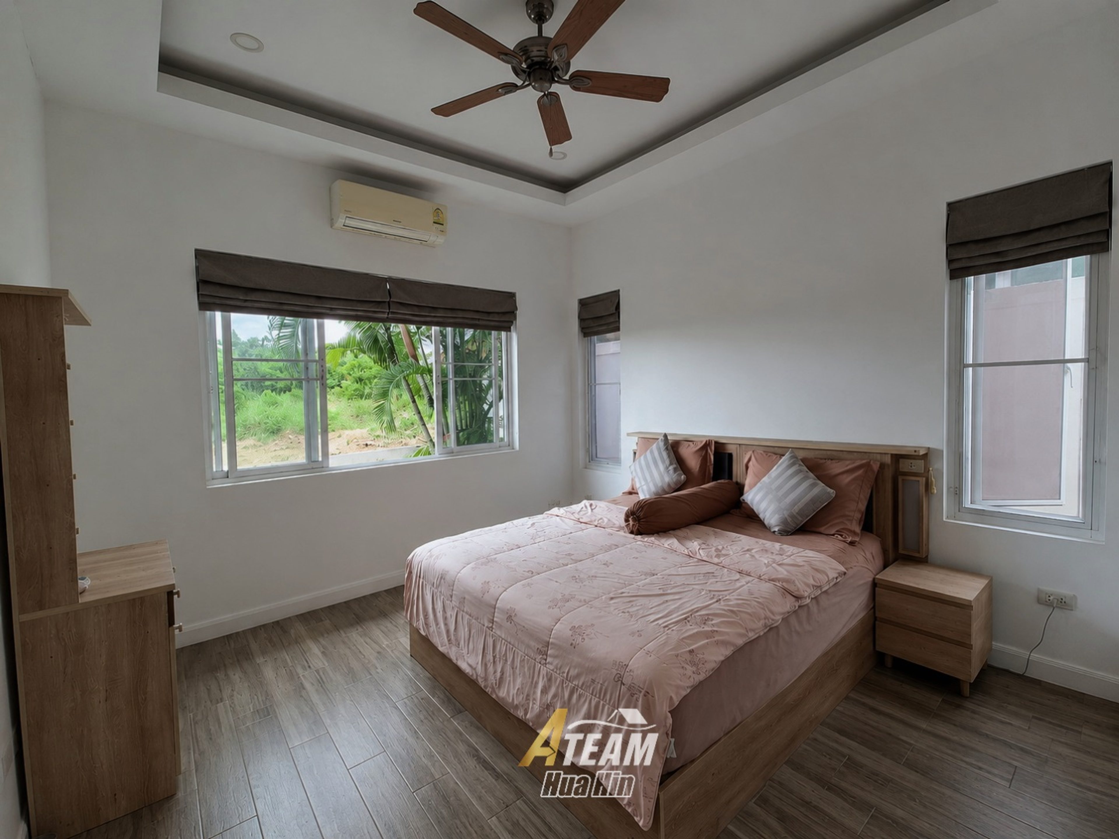 Stylish 2-Bedroom Pool Villa with Pineapple Field Views – Wang Pong, Pranburi thumbnail 23