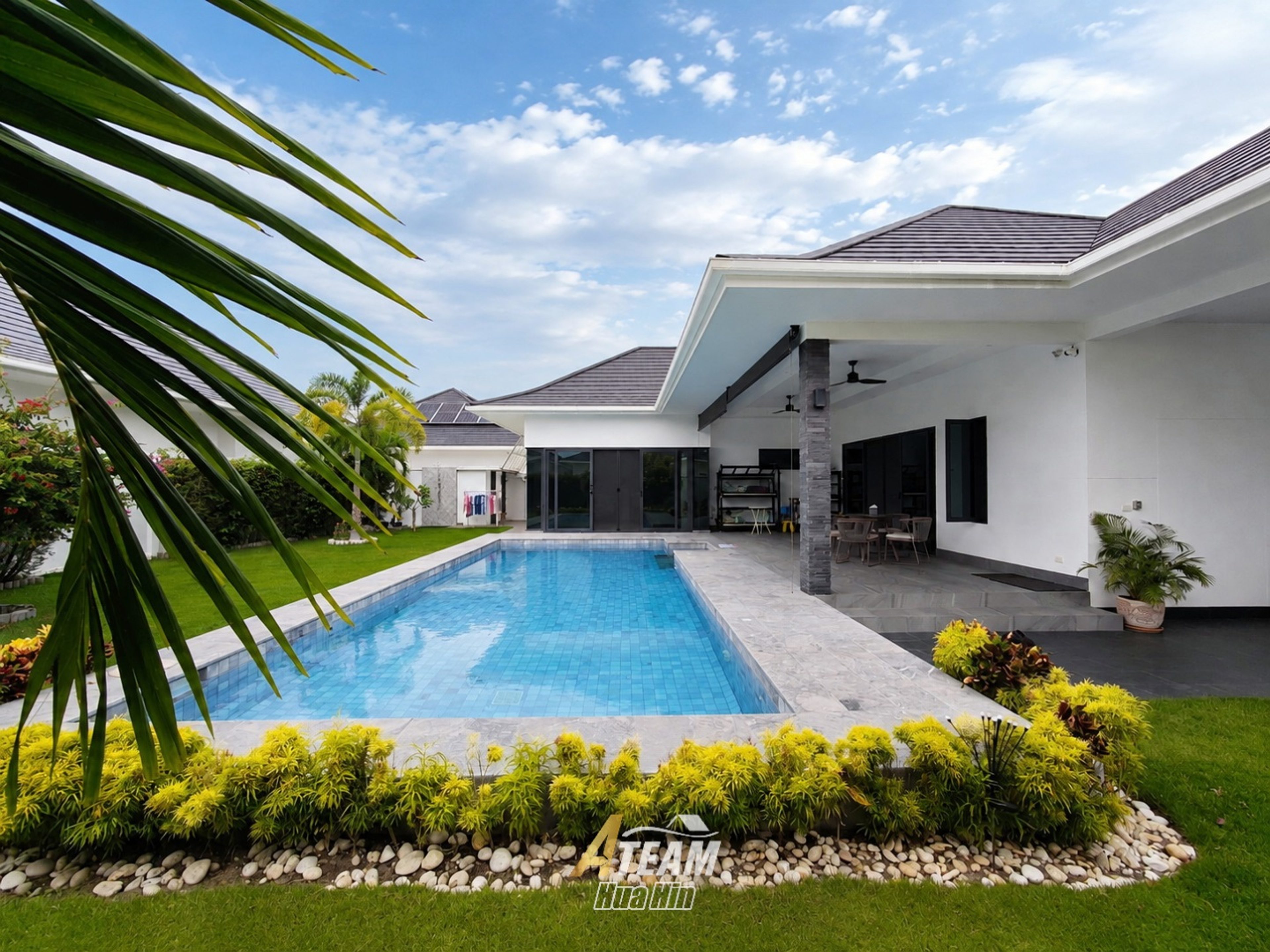 Modern 3-Bedroom Pool Villa in Aria 2 thumbnail 2