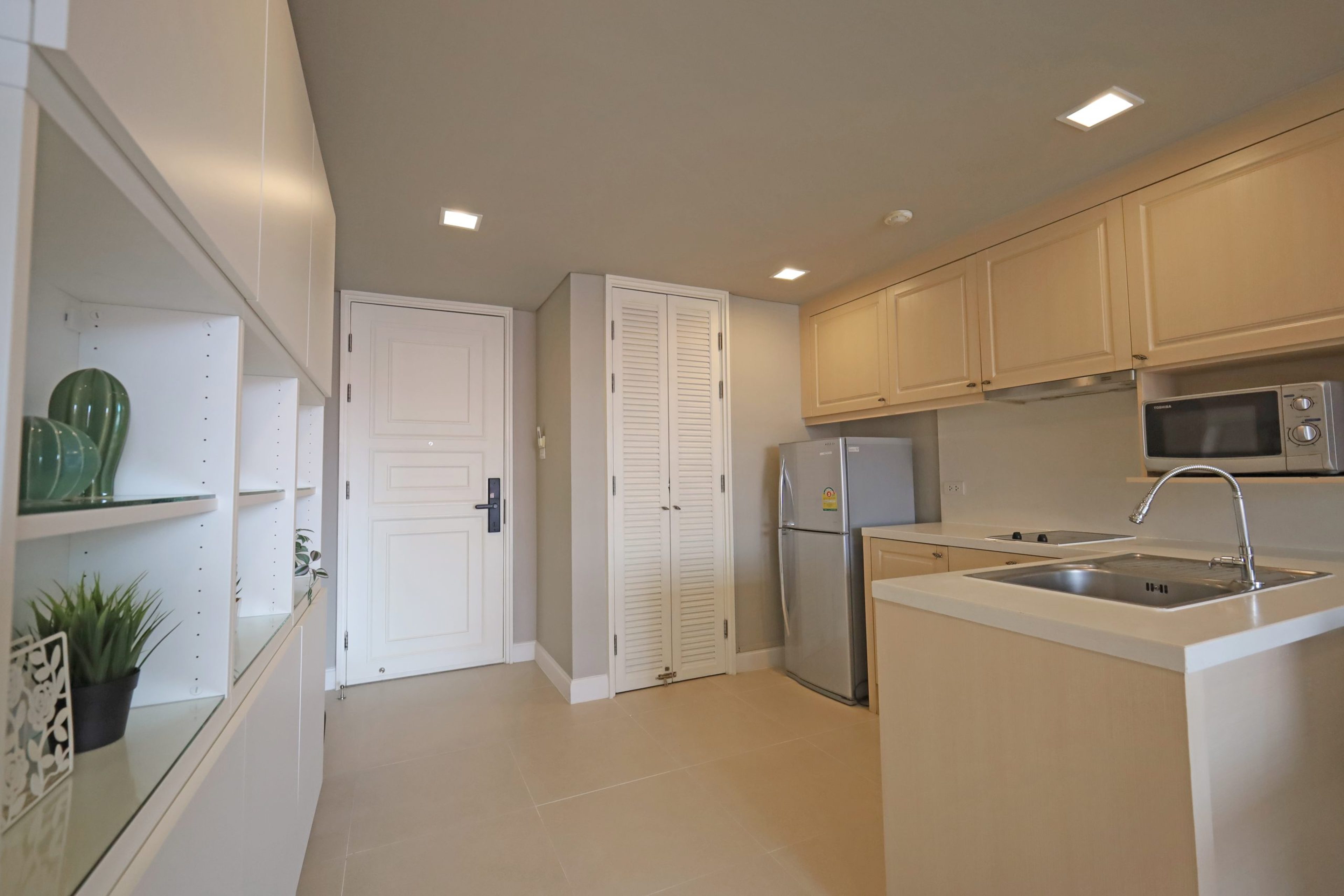 Beachfront 2BR in Marrakesh Residences thumbnail 13